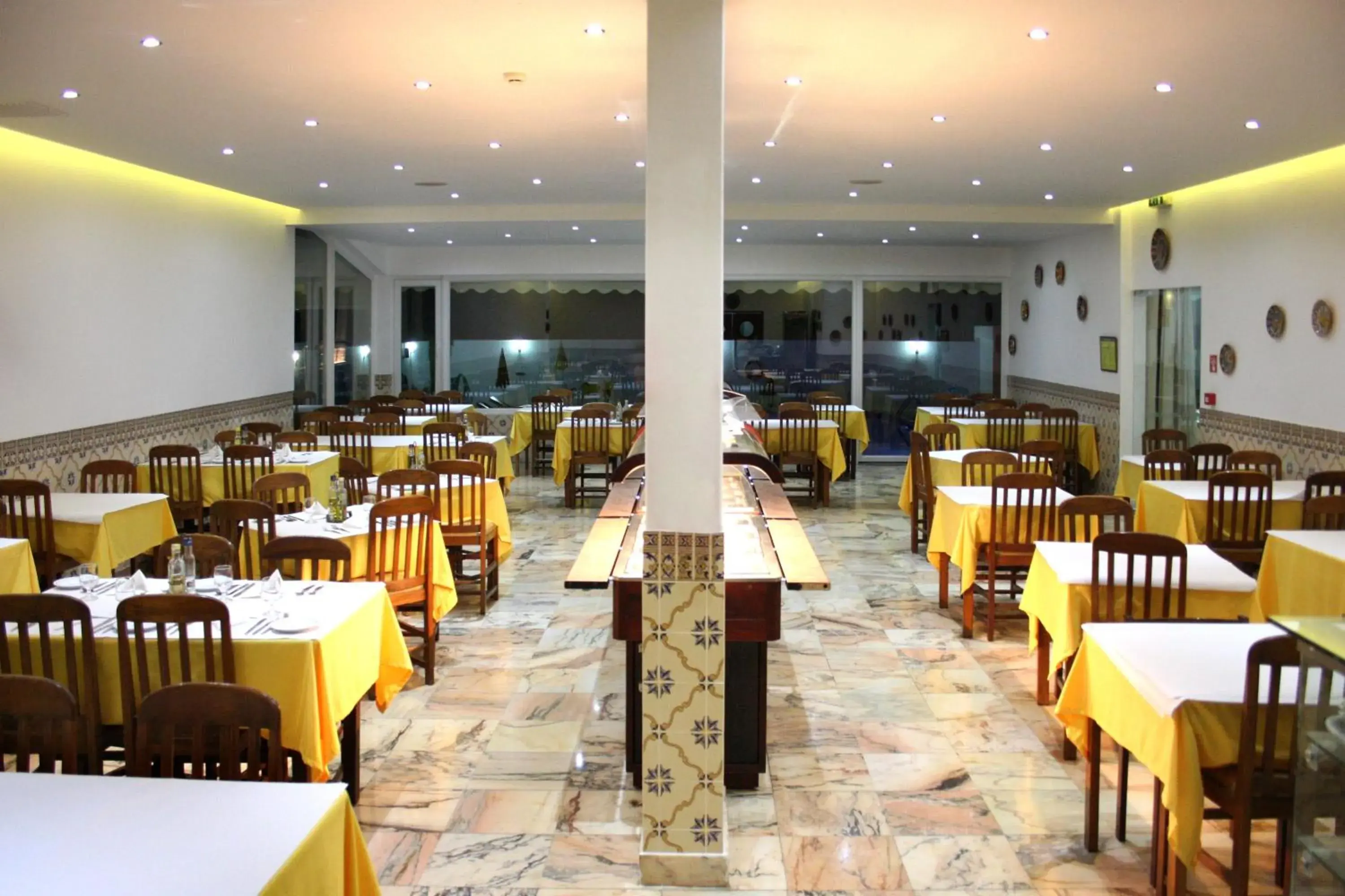 Restaurant/places to eat in Zodiaco Restaurant/places to eat in Zodiaco