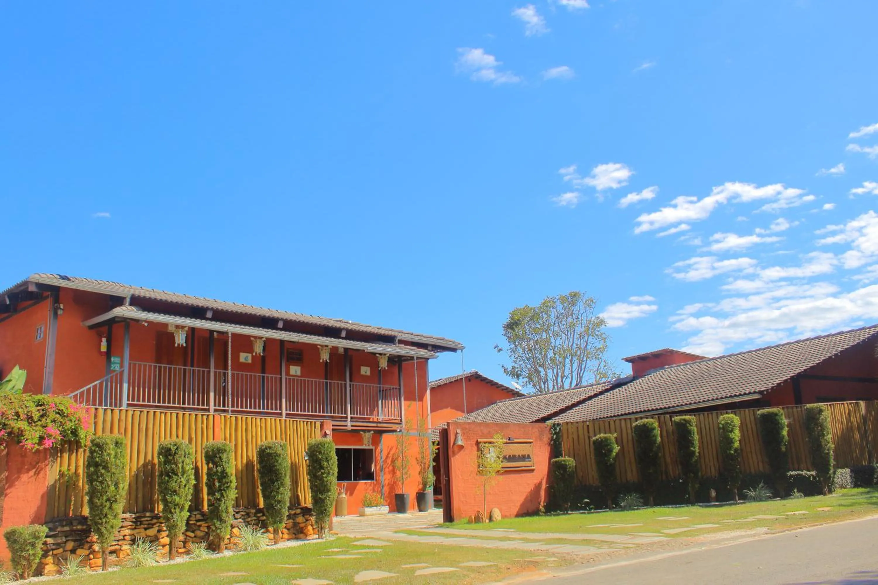 Property building in Pousada Ikabana