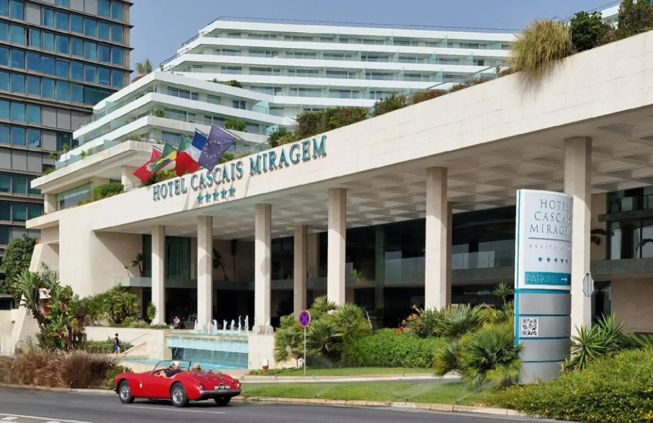 Facade/entrance in Hotel Cascais Miragem Health & Spa Facade/entrance in Hotel Cascais Miragem Health & Spa