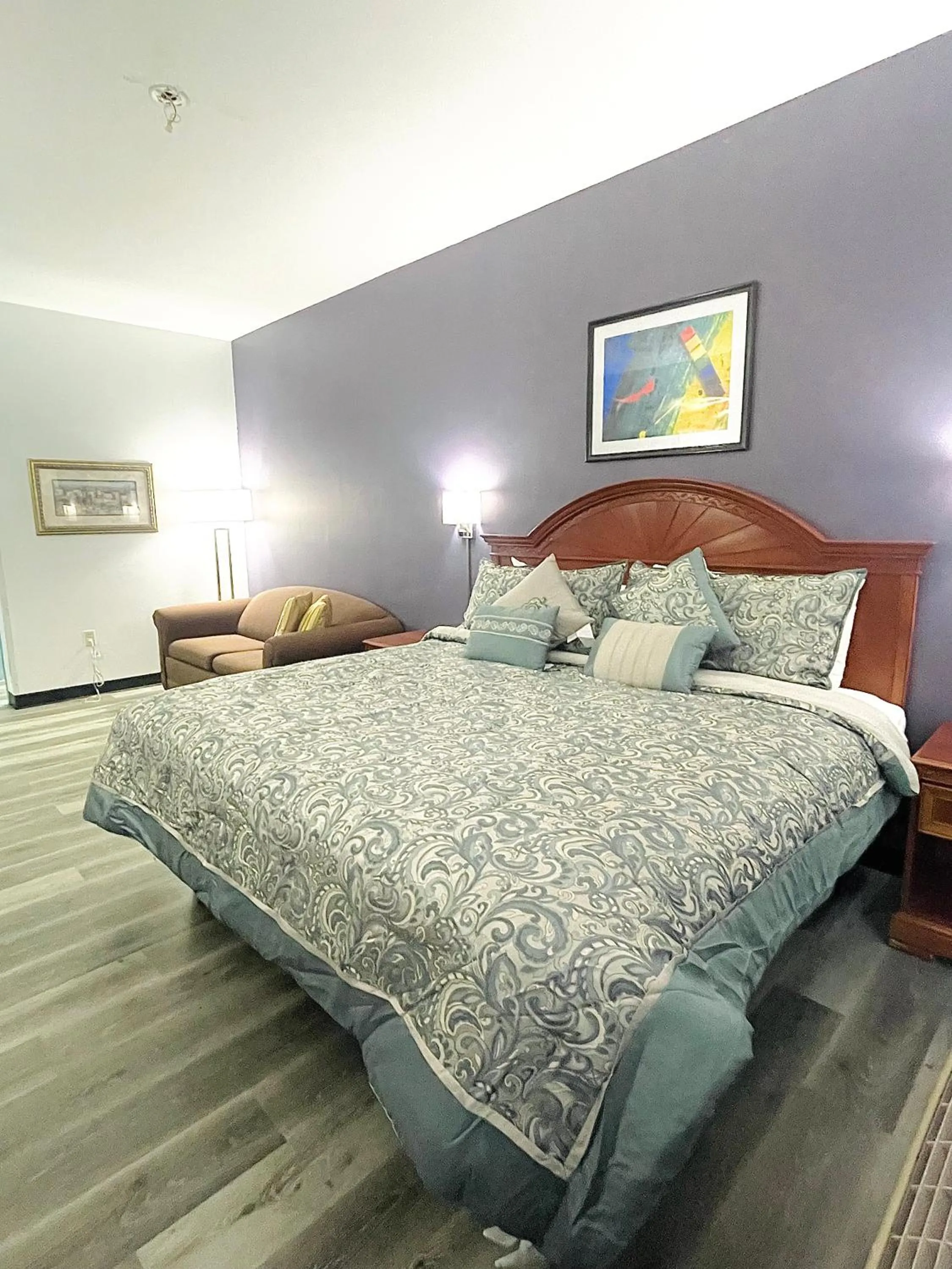 Bed in Grand Vista Hotel & Suites