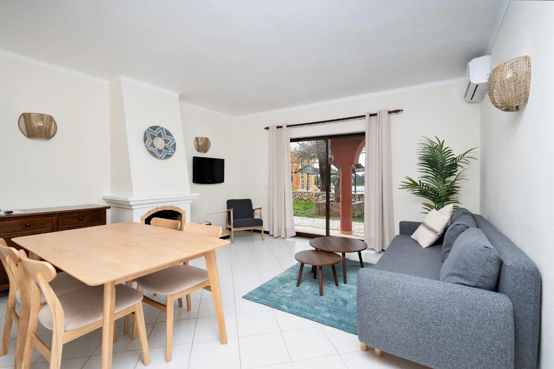 Living room in Colina Village