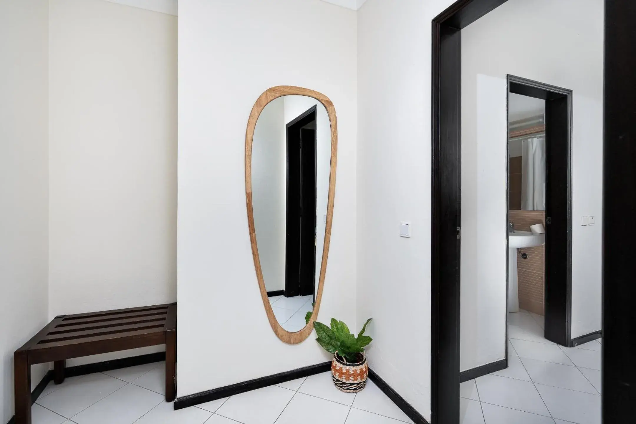 Facade/entrance in Colina Village Facade/entrance in Colina Village