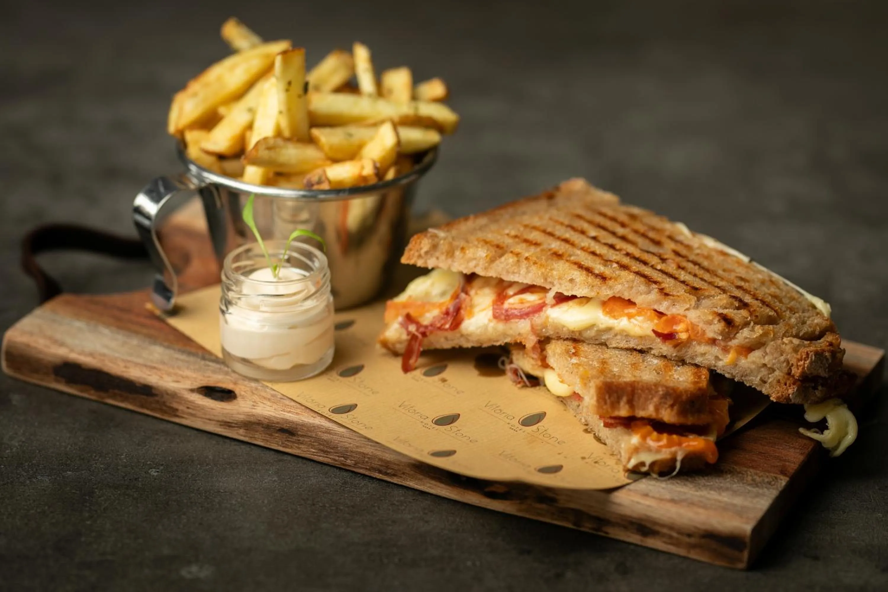 Restaurant/places to eat in Vitoria Stone Hotel