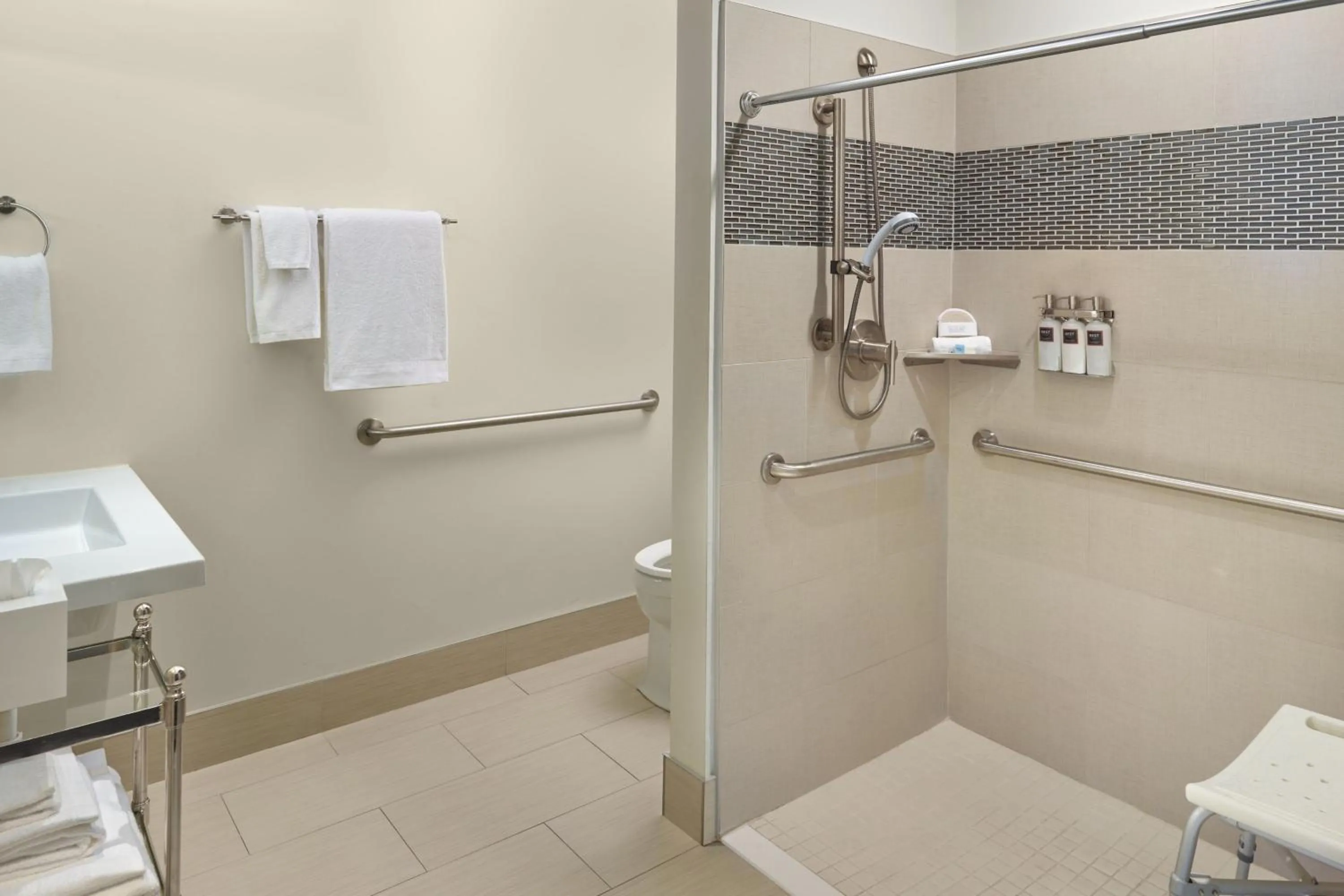 Photo of the whole room in The Tremont House, Galveston, a Tribute Portfolio Hotel