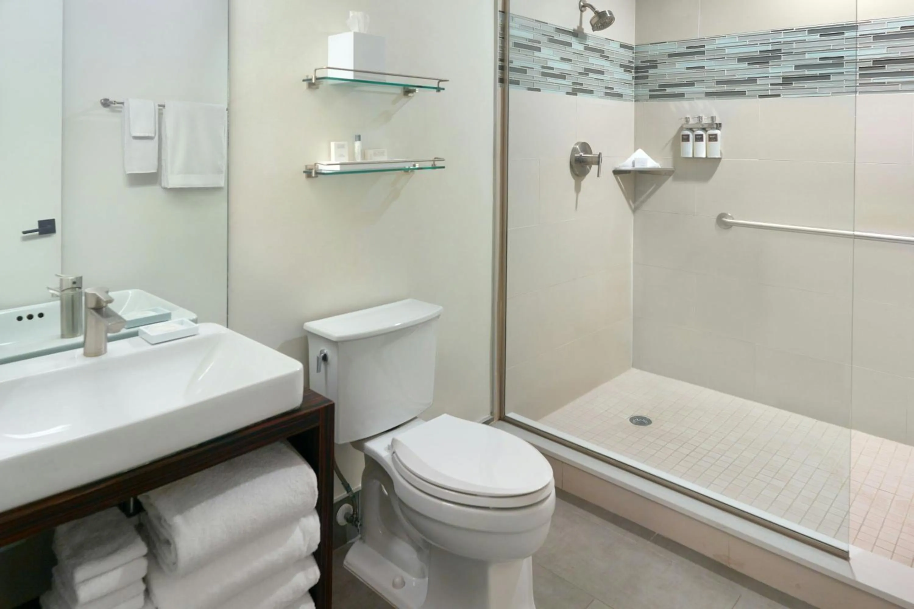 Bathroom in The Tremont House, Galveston, a Tribute Portfolio Hotel