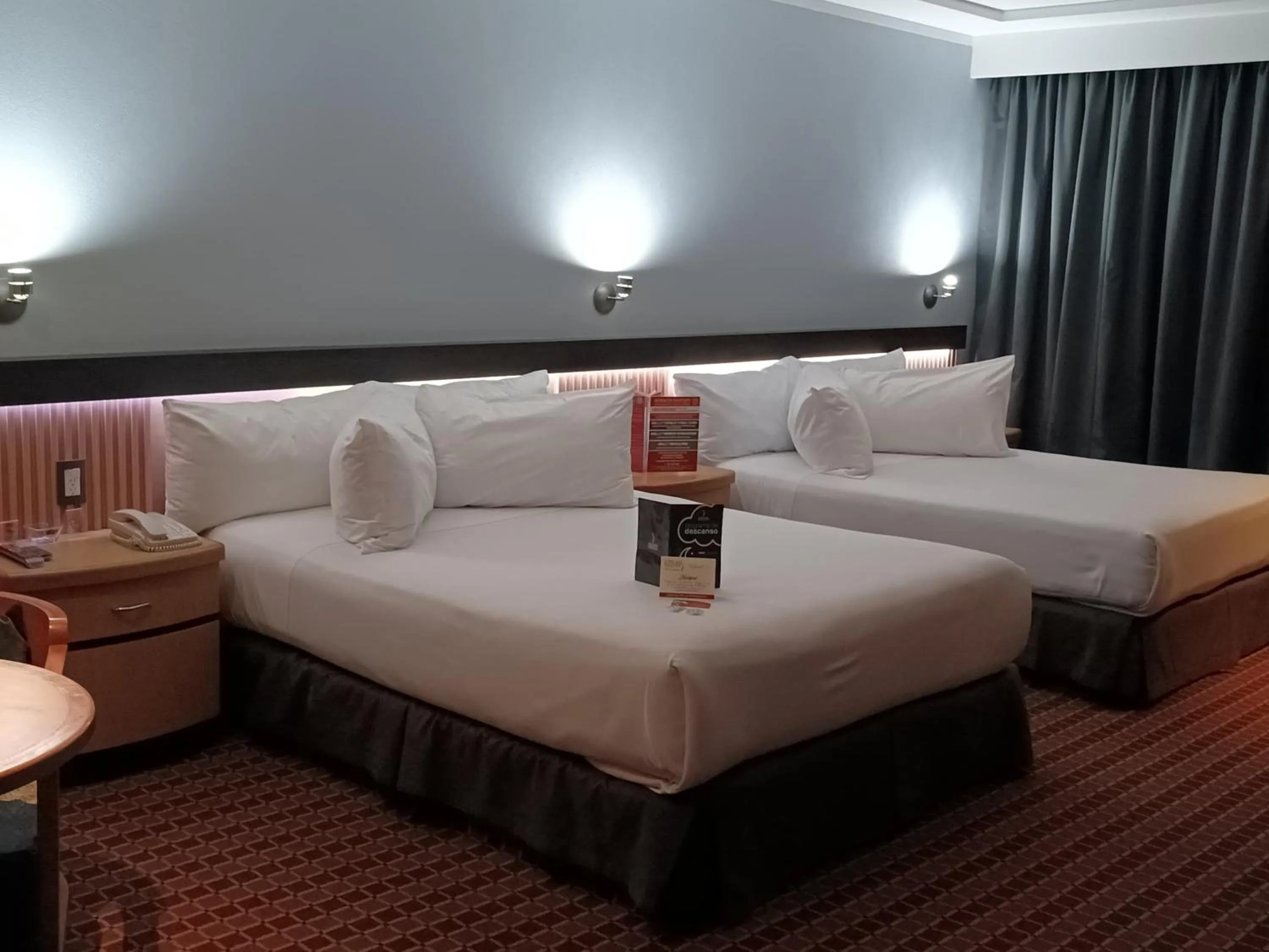 Bedroom, Bed in Suites Inn la Muralla Hotel & Spa