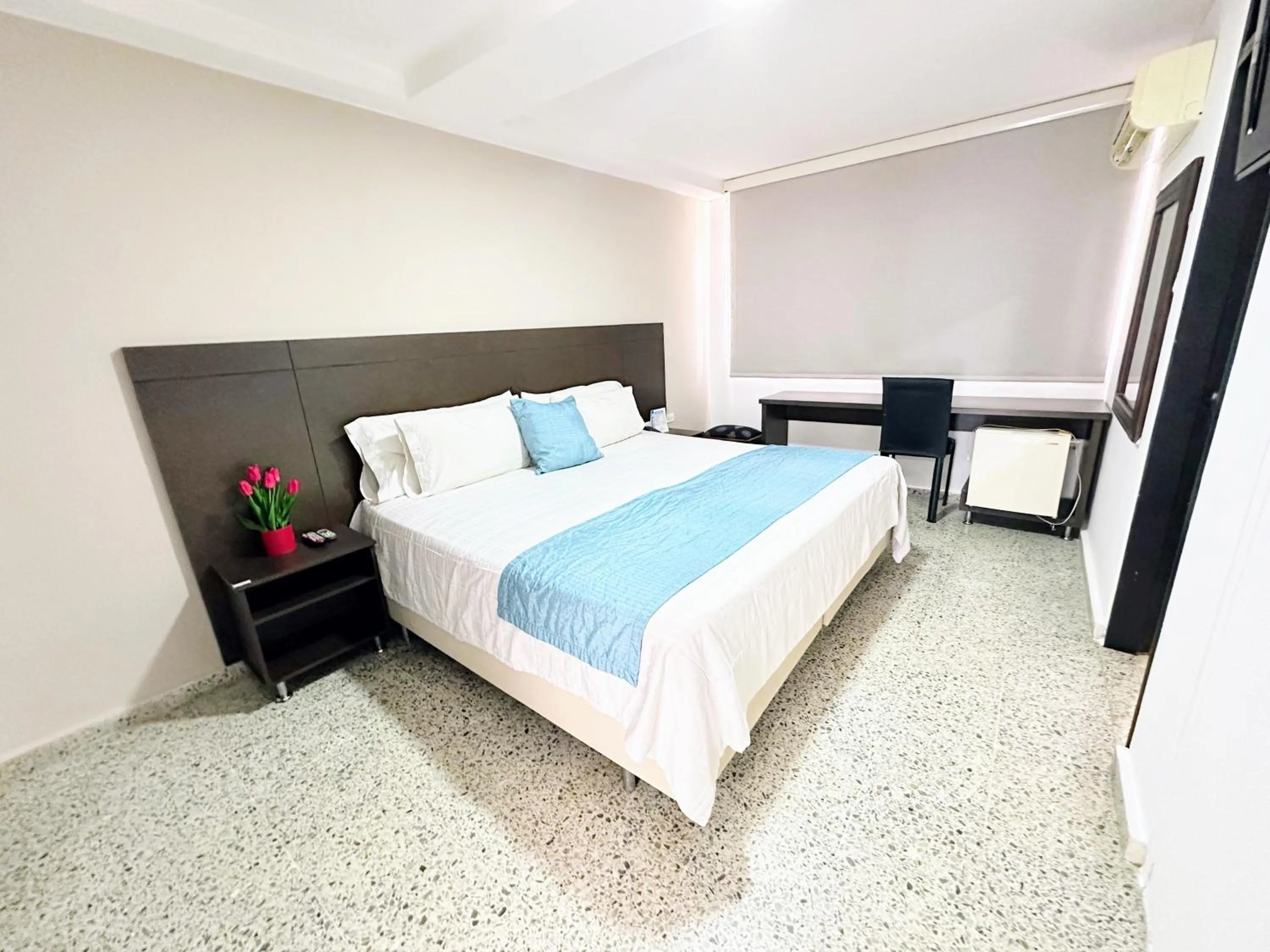 Photo of the whole room, Bed in Hotel Arawak Upar