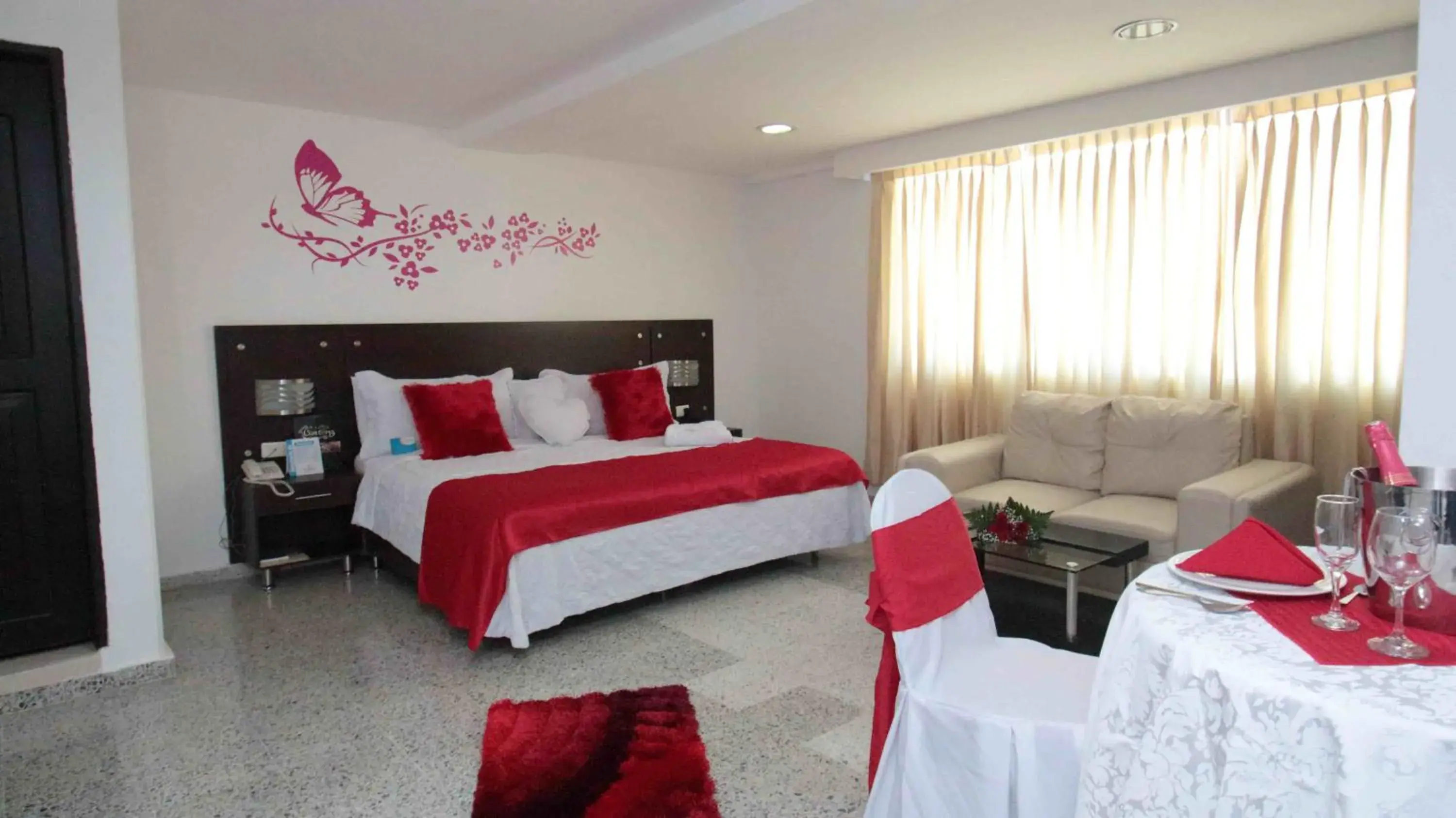 Photo of the whole room, Bed in Hotel Arawak Upar Photo of the whole room, Bed in Hotel Arawak Upar