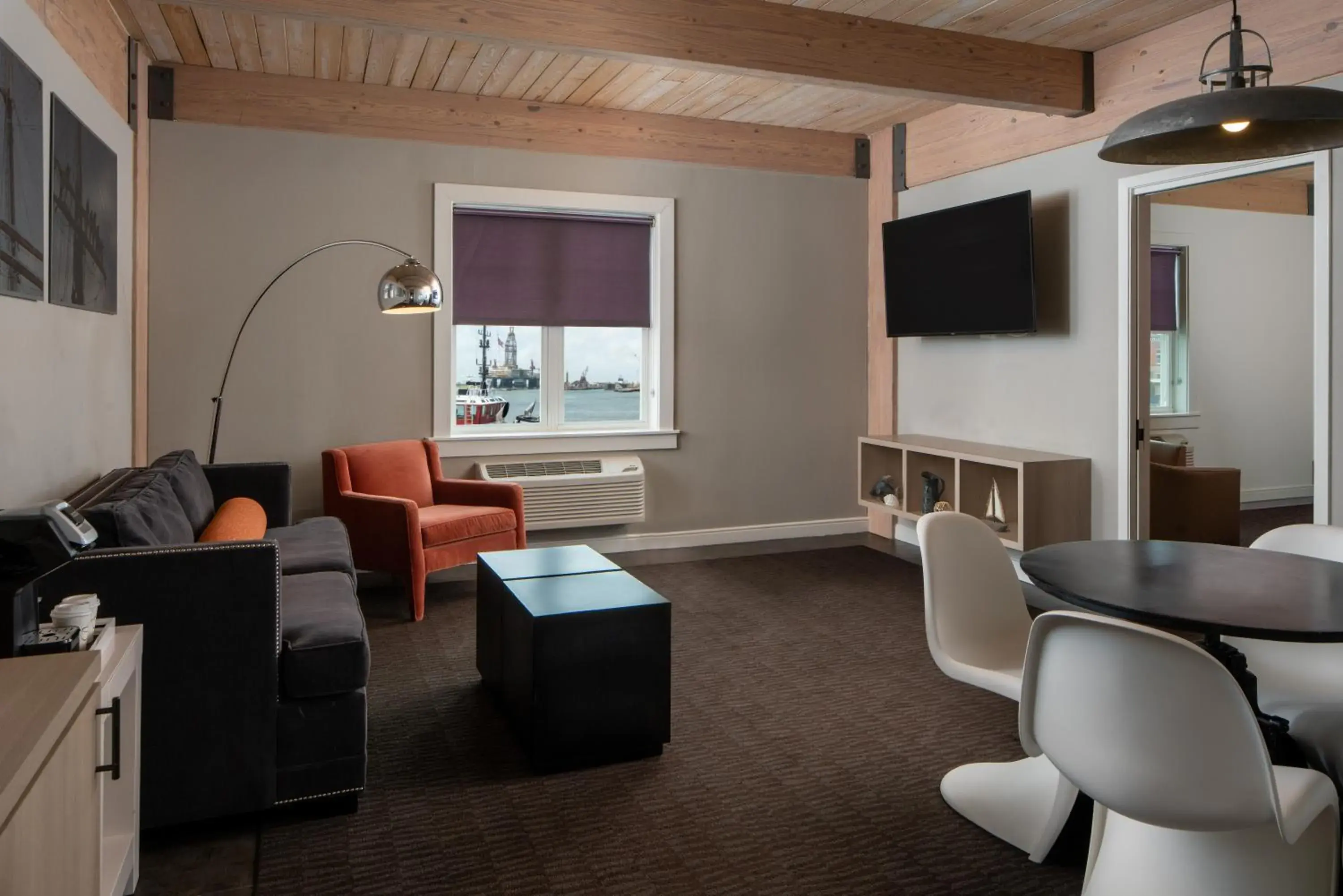 Living room in Harbor House Hotel and Marina at Pier 21 Living room in Harbor House Hotel and Marina at Pier 21