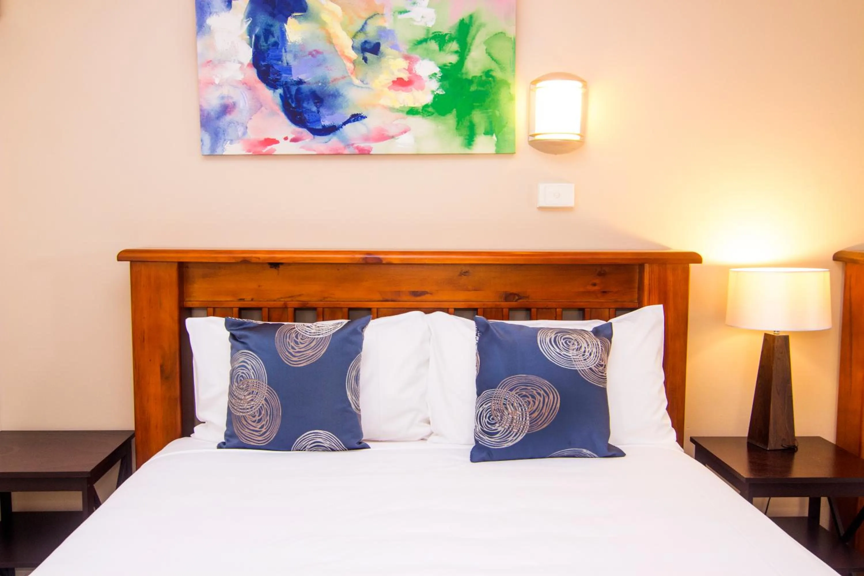 Bed in Crescent Motel Taree