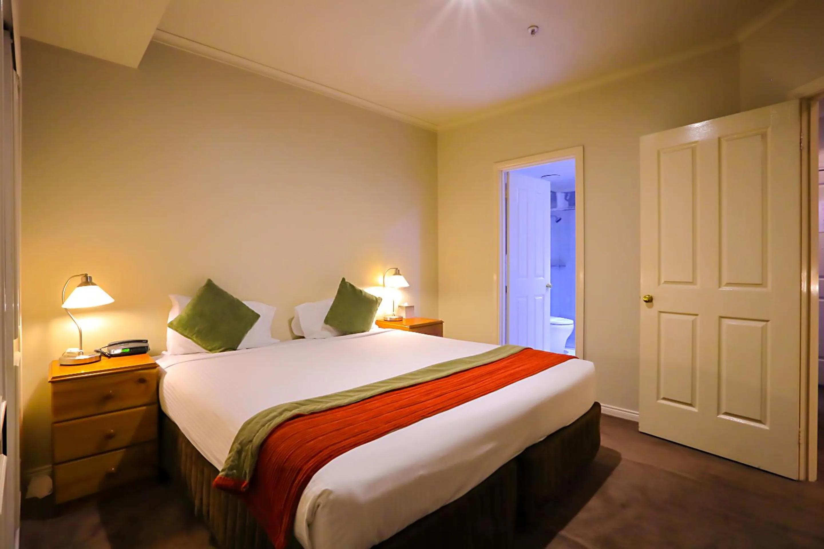 Bedroom, Bed in Flinders Landing Apartments