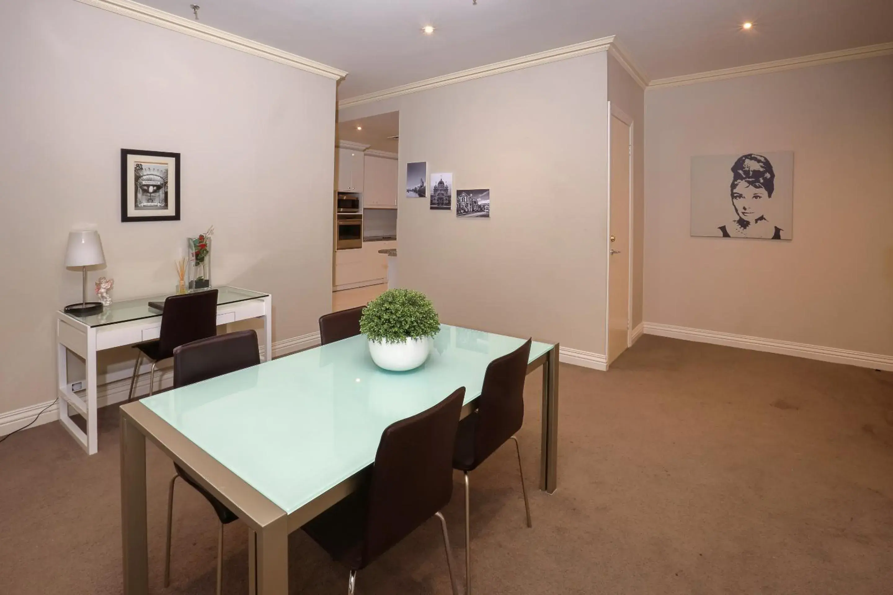 Dining area in Flinders Landing Apartments Dining area in Flinders Landing Apartments