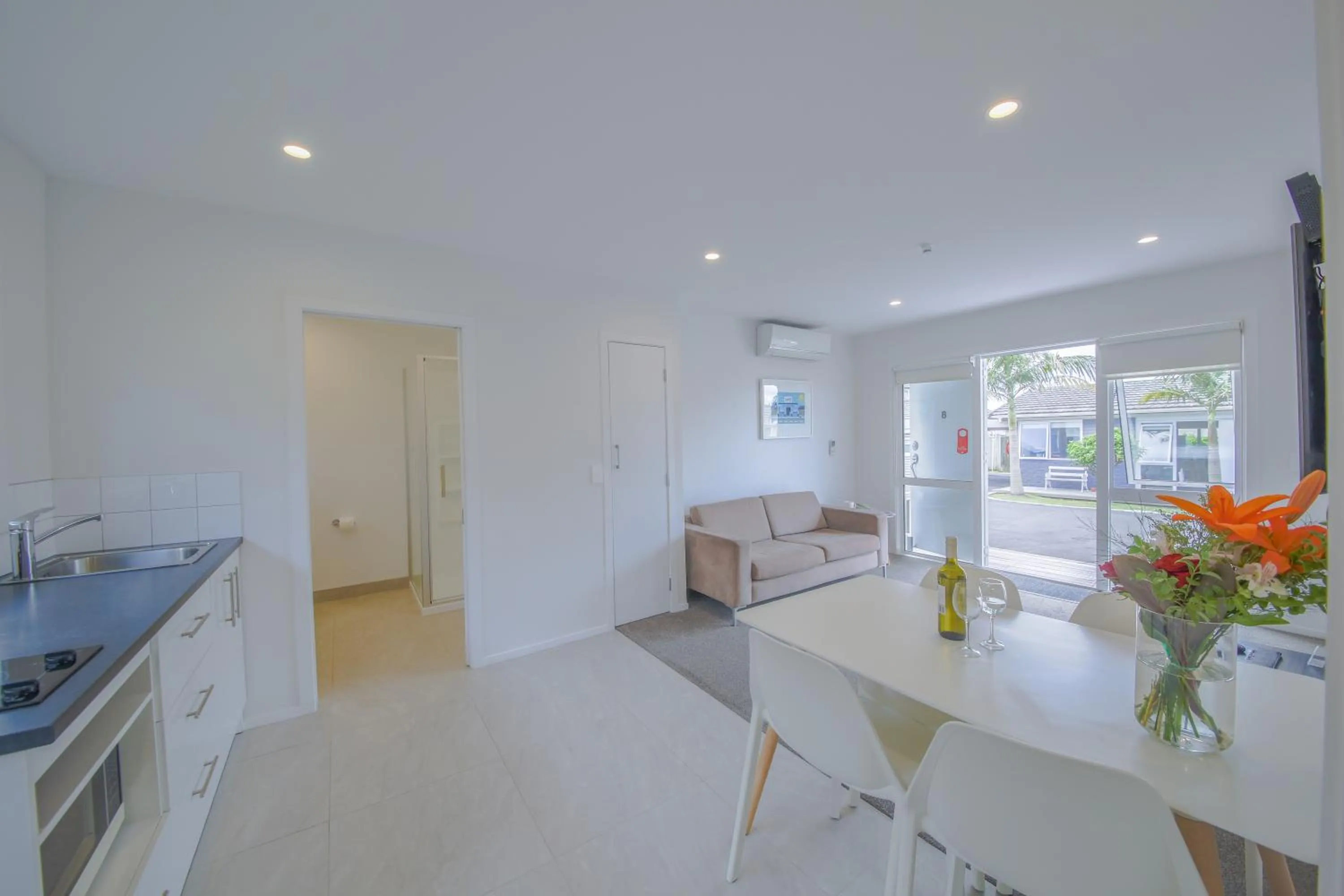 Living room in Sylvia Park Motel