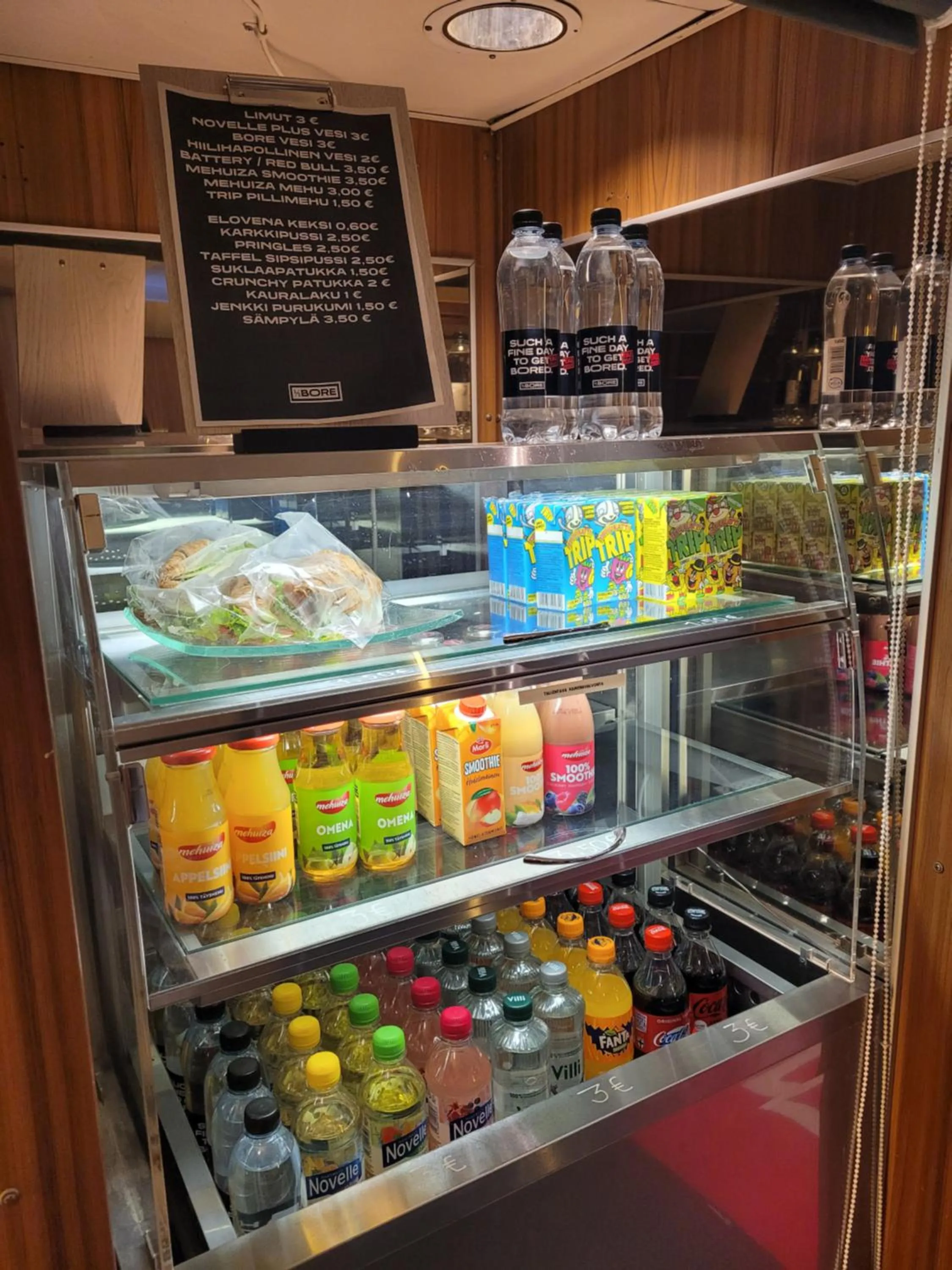 Food and drinks in Laivahostel S/S Bore