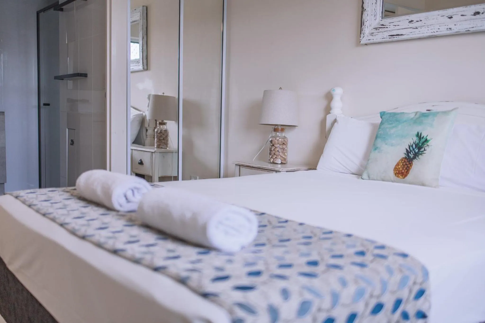 Bed in Surfers Horizons