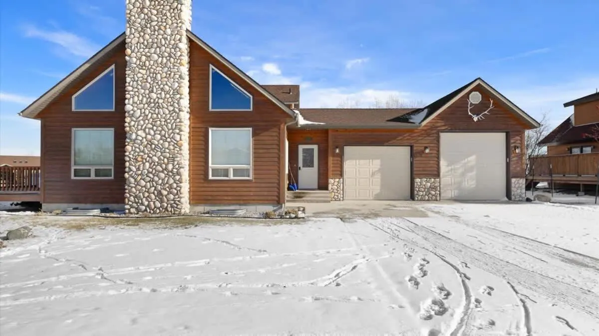 Mountain View Tee and Ski