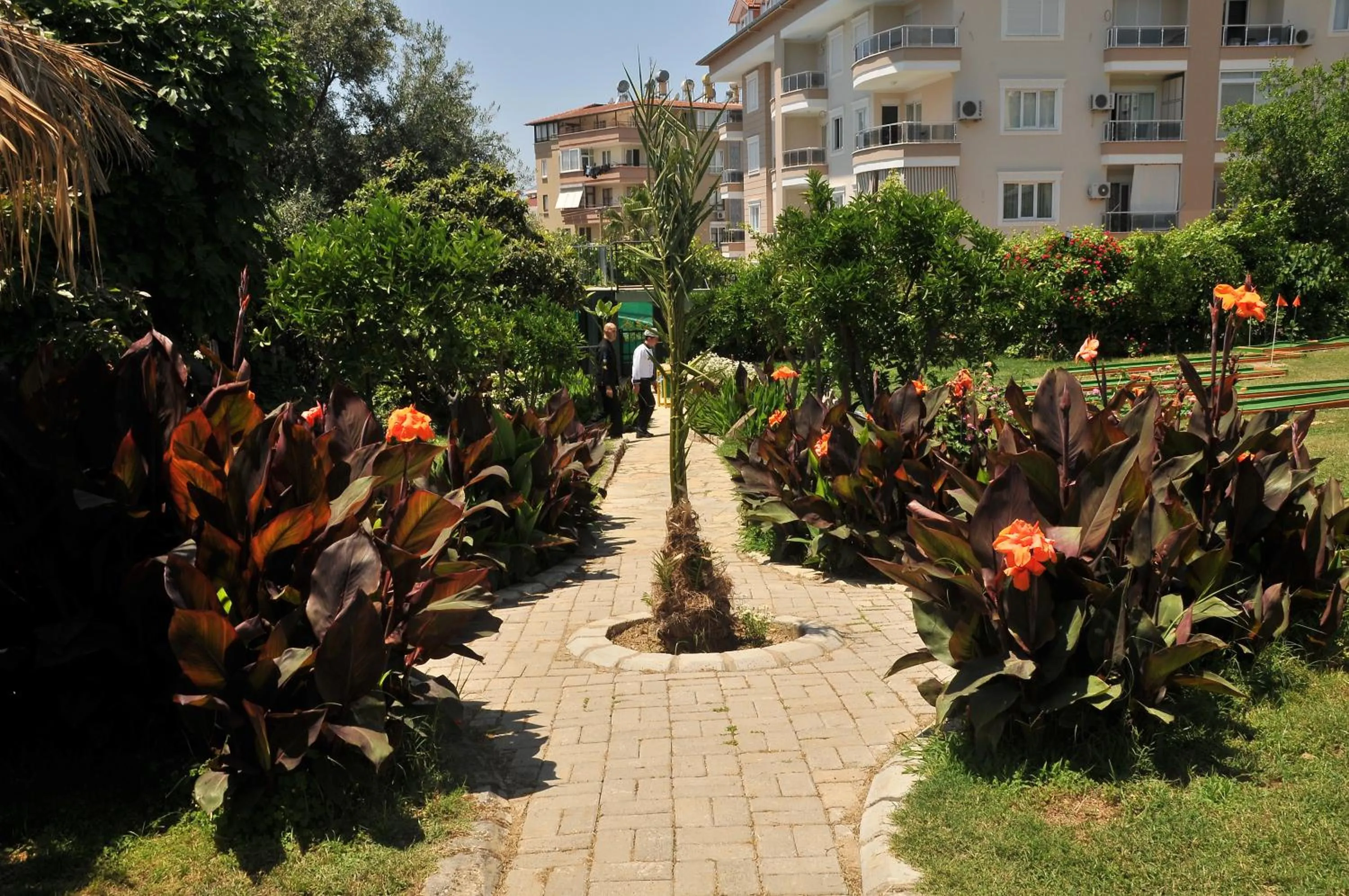 Garden in Sunpark Garden Hotel