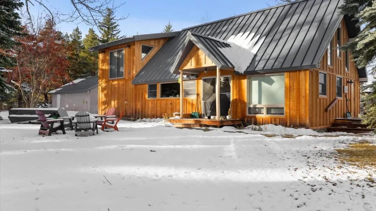 Chickadee Chalet