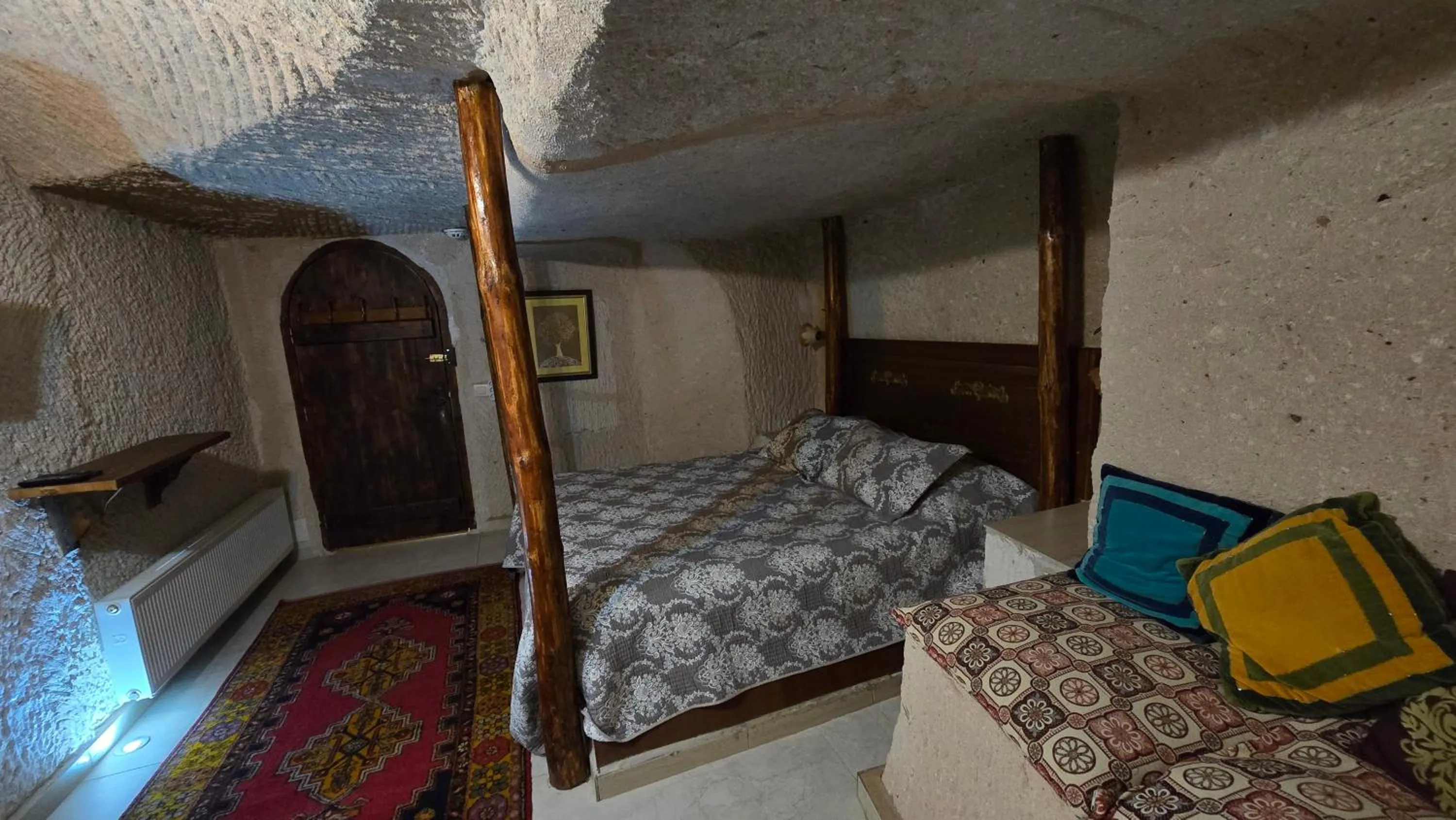 Bedroom in Uchisar Cave House