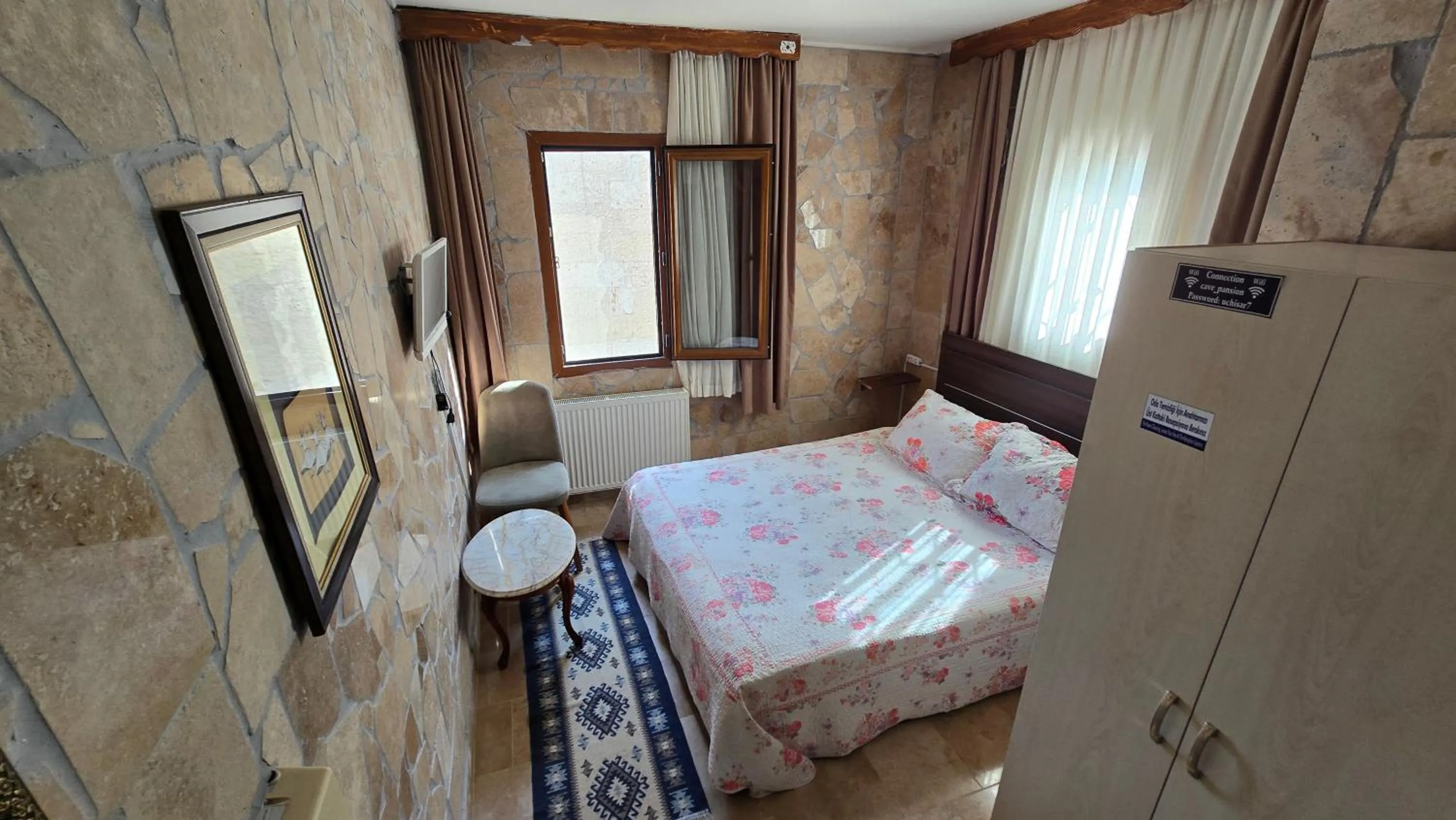 Bedroom in Uchisar Cave House
