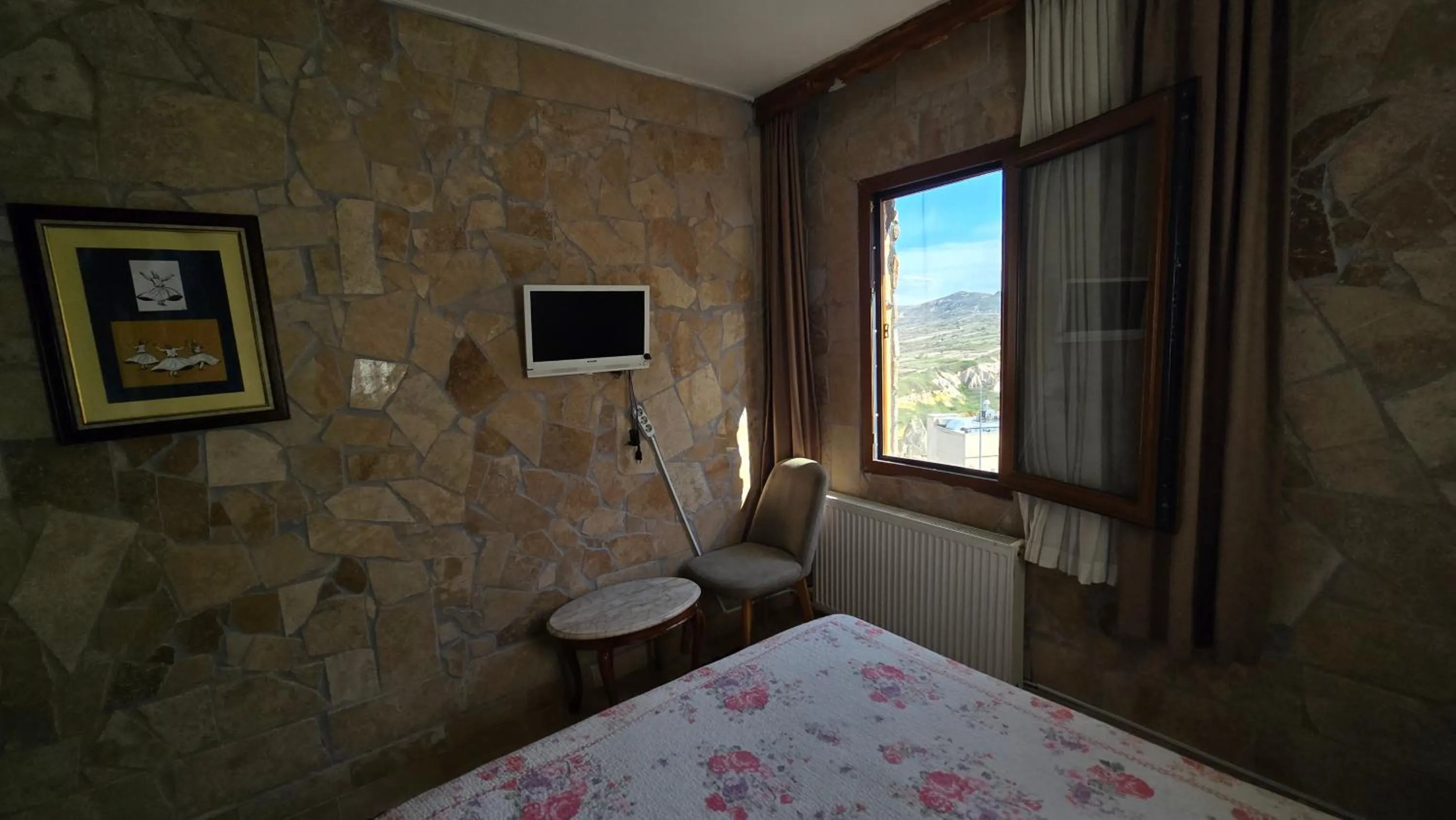 Bedroom in Uchisar Cave House