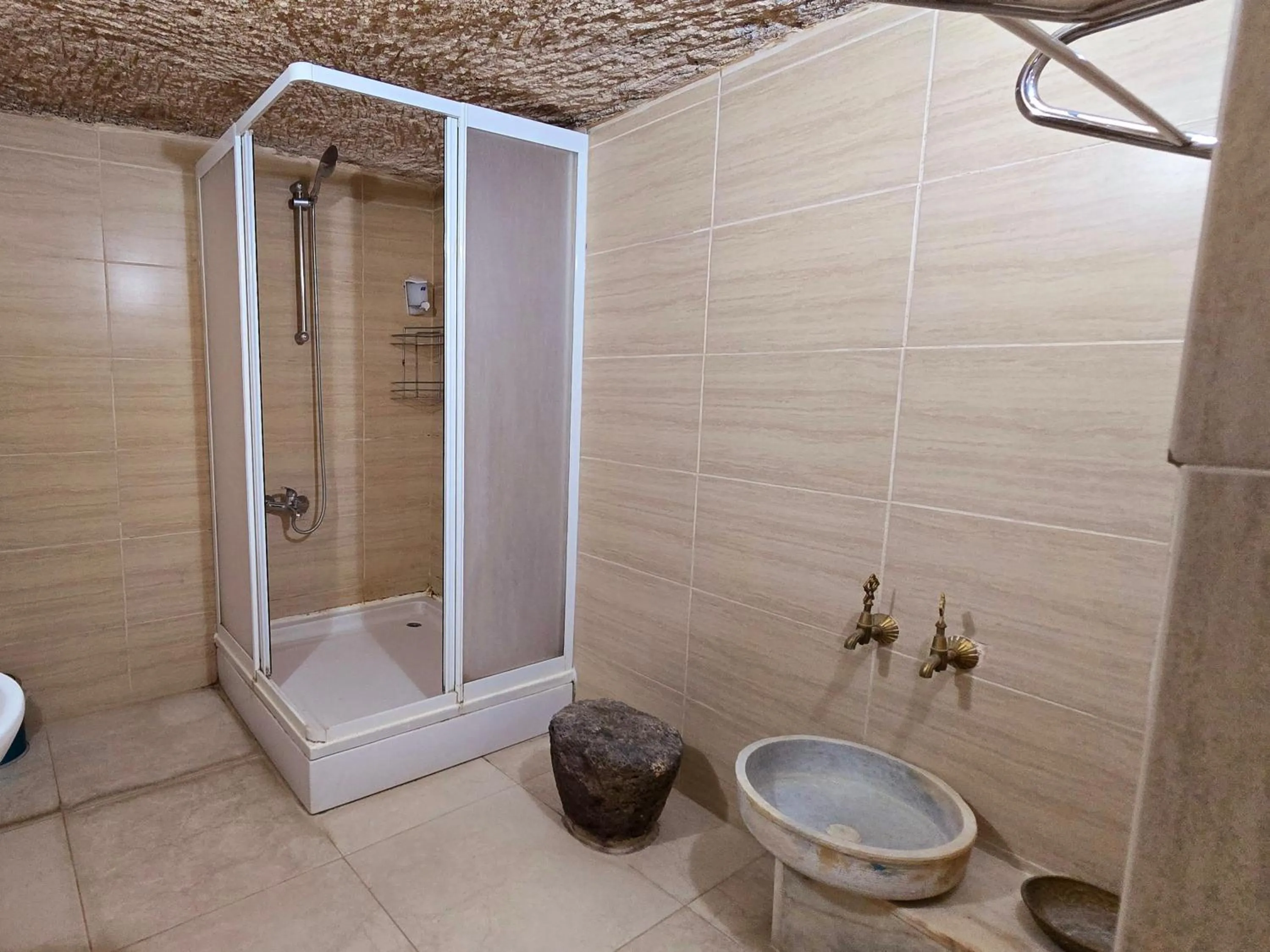 Shower in Uchisar Cave House