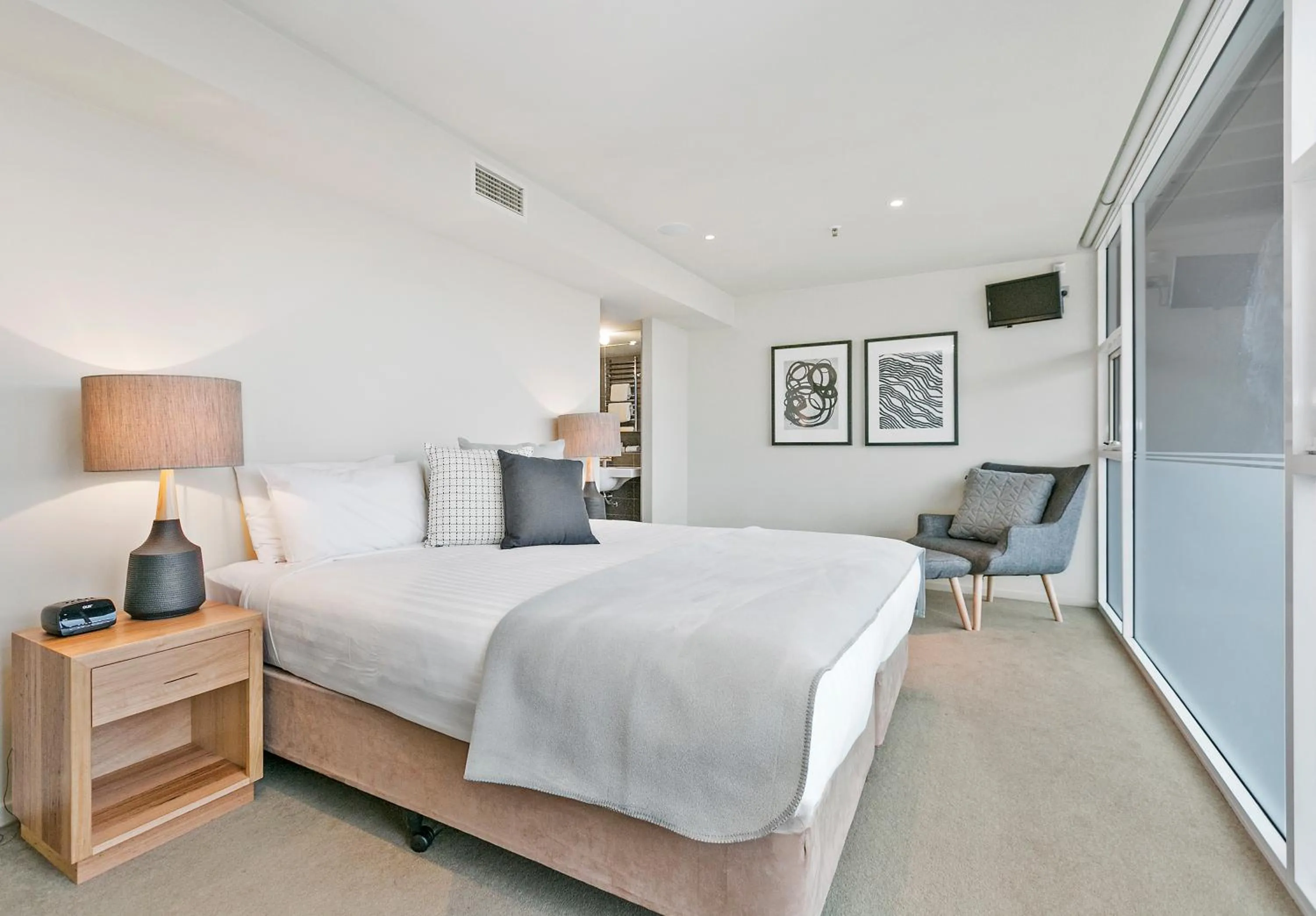 Bed in Sullivans Cove Apartments