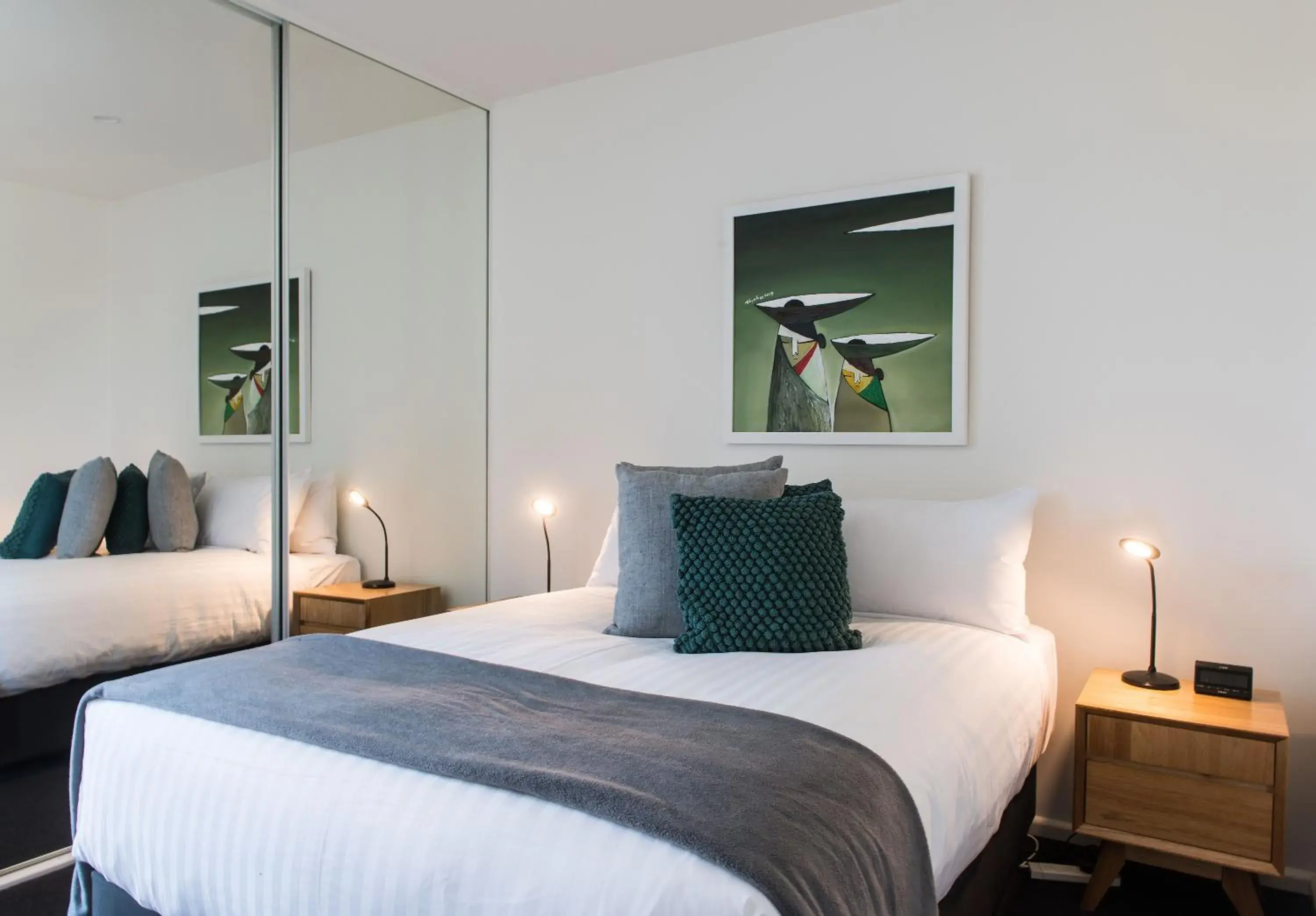 Bed in Sullivans Cove Apartments Bed in Sullivans Cove Apartments