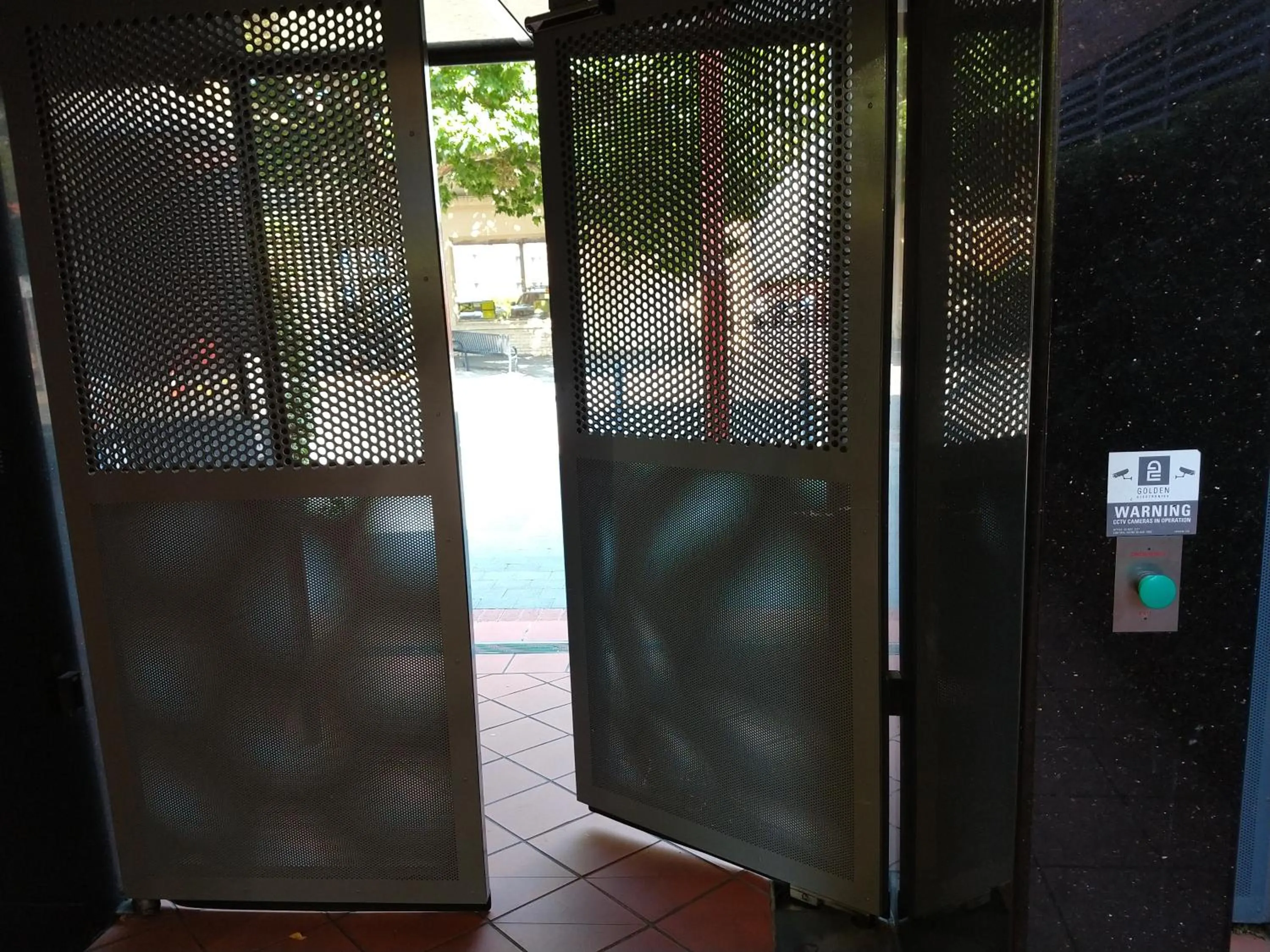 Sullivans Cove Apartments