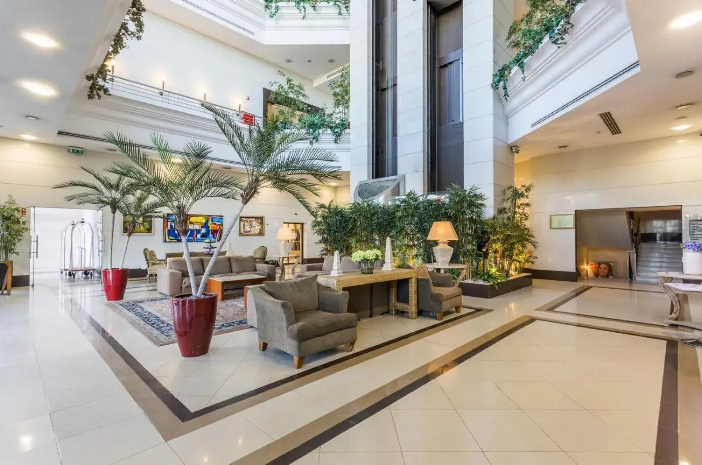 Lobby or reception in Riviera Hotel Lobby or reception in Riviera Hotel