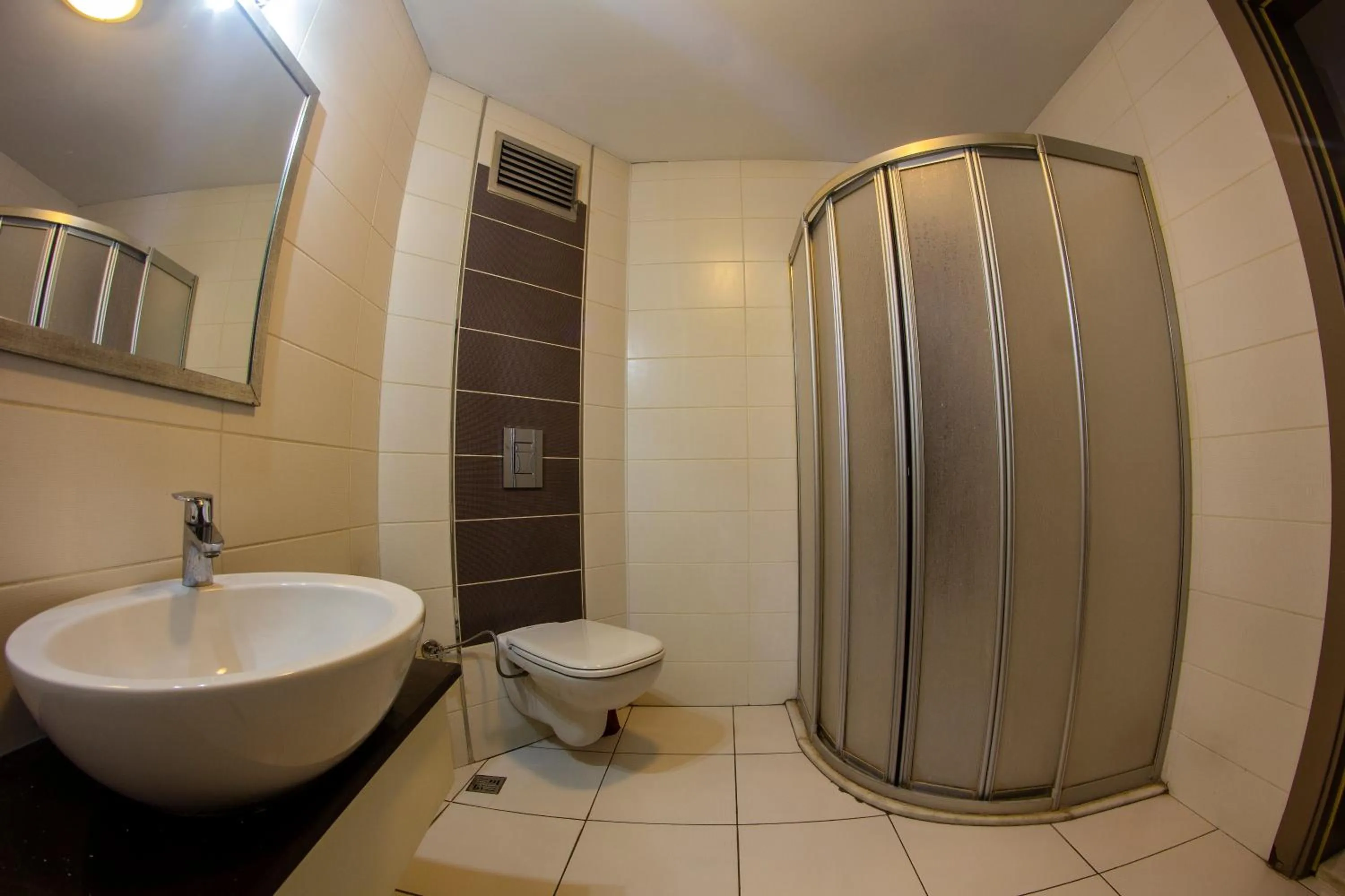 Bathroom in Baykara Hotel