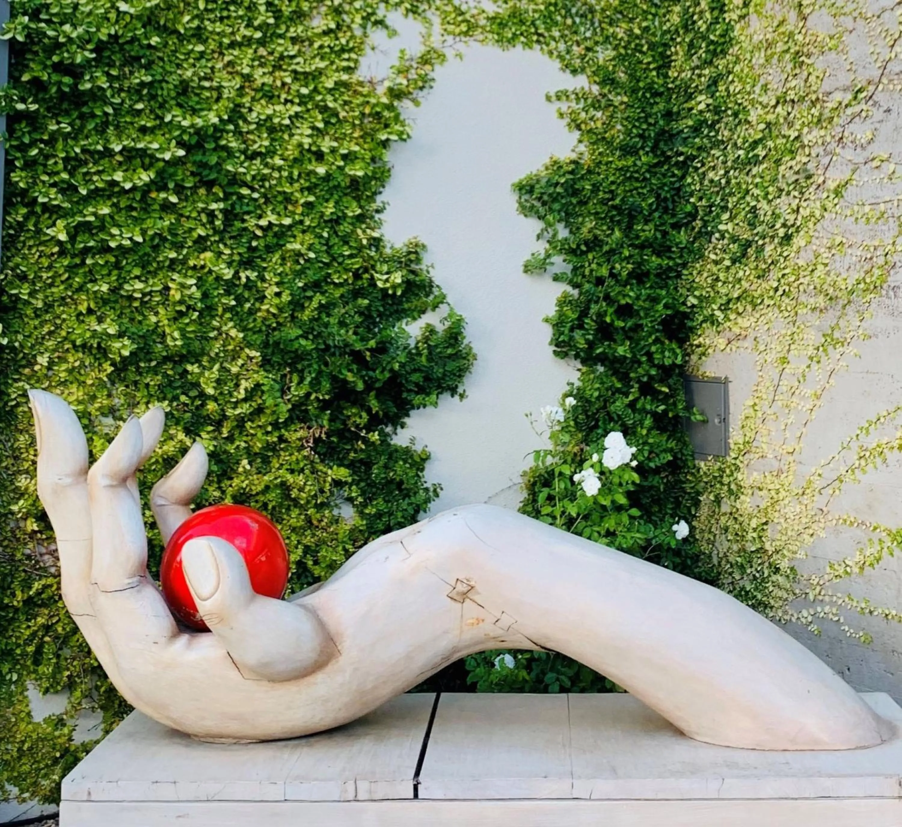 Decorative detail in R Inn Napa