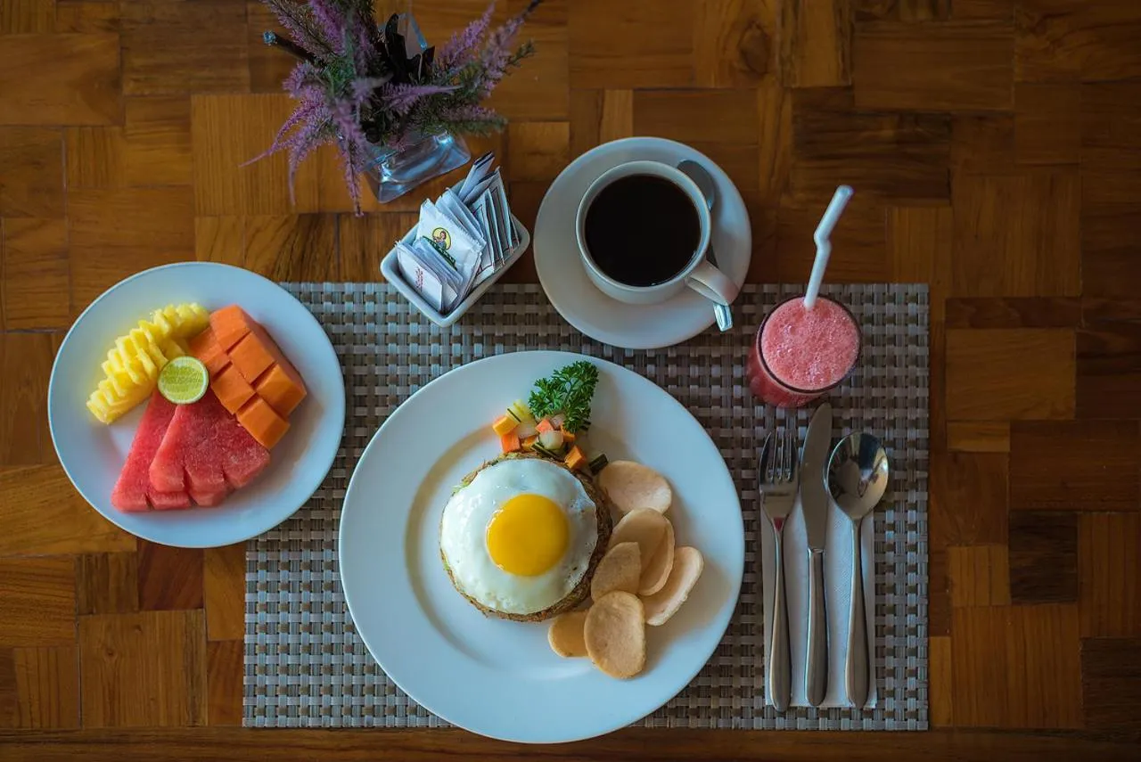 Breakfast in Padmasari Resort Lovina