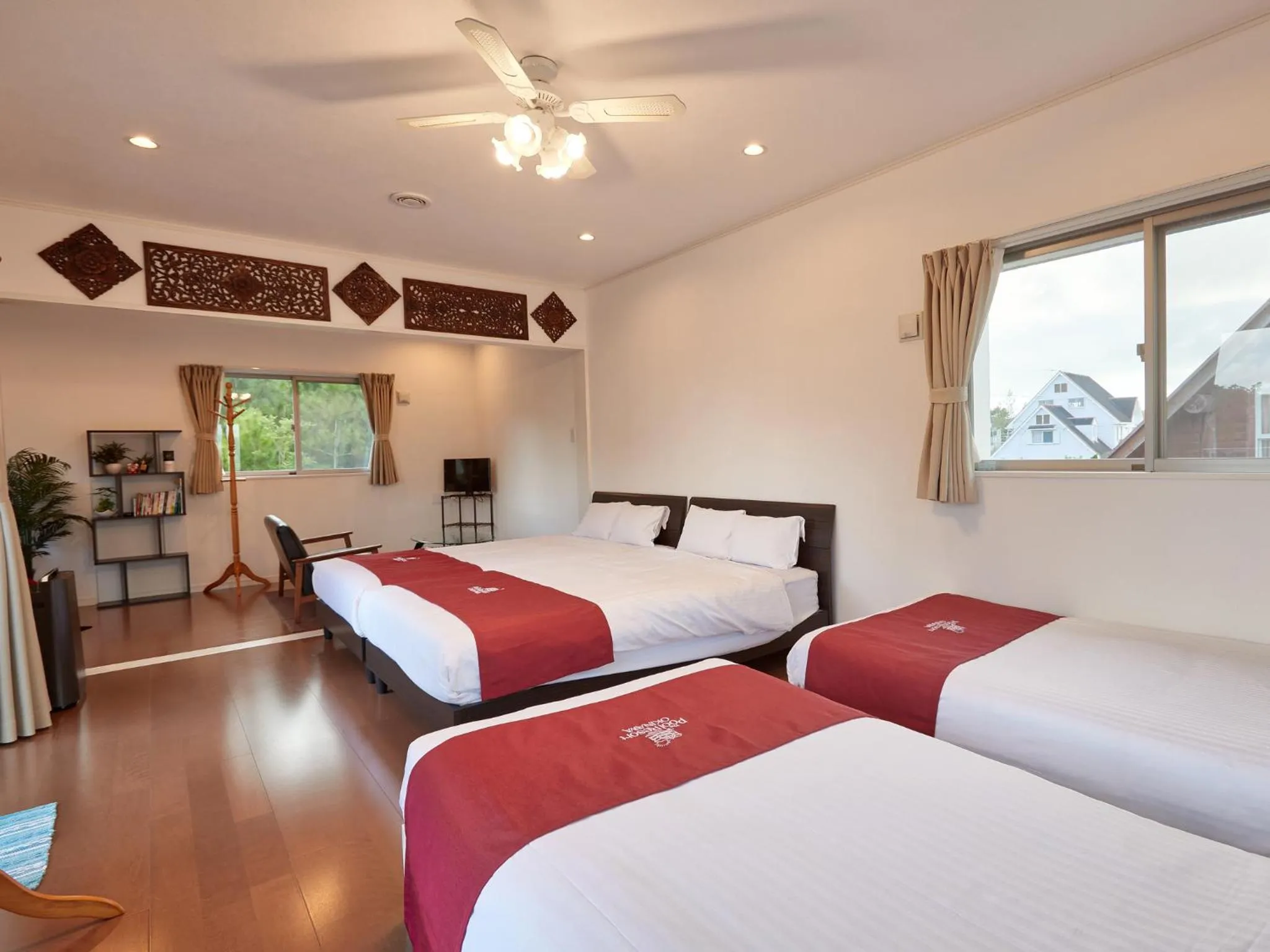 Bed in The Pool Resort Villa Hasta Manana