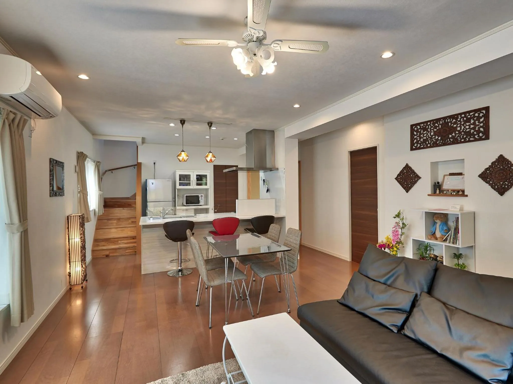 Photo of the whole room in The Pool Resort Villa Hasta Manana