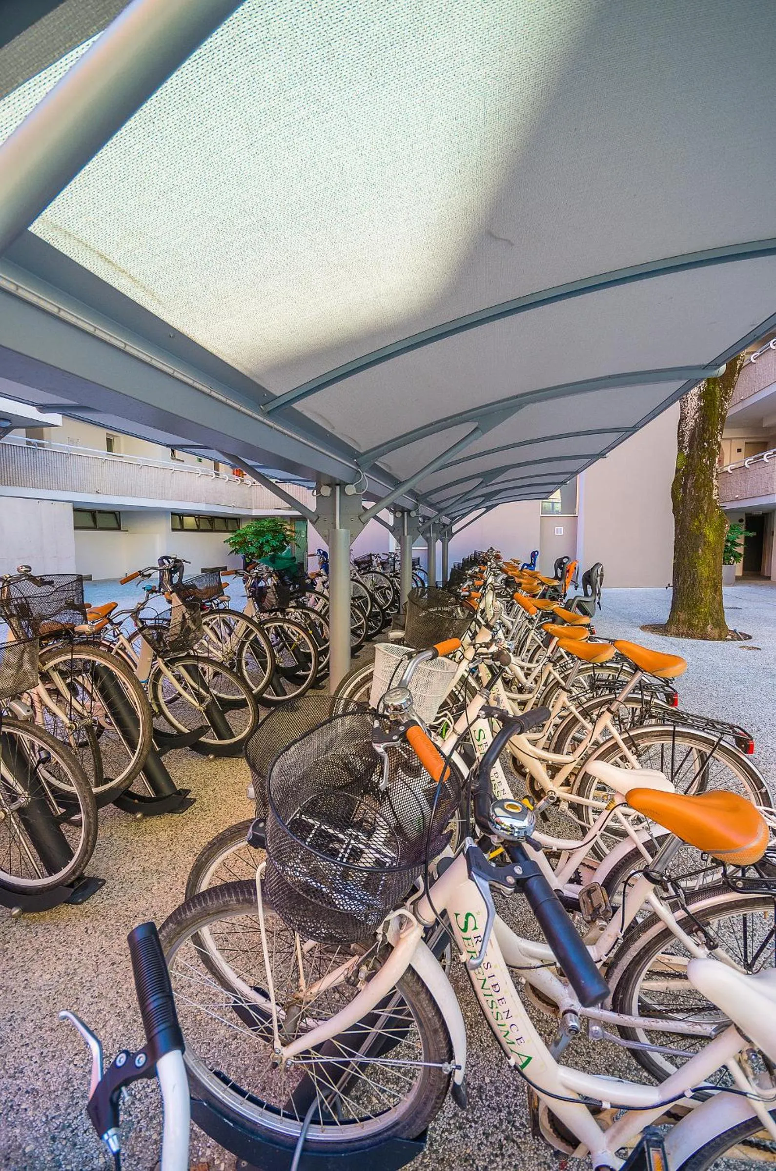 Area and facilities in Residence Serenissima