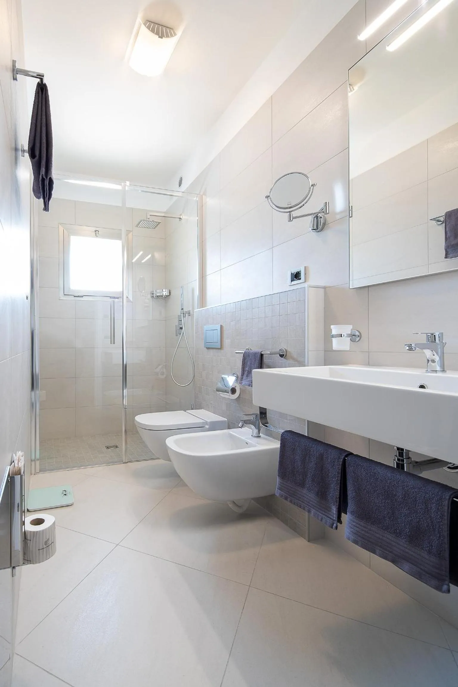 Shower in Residence Serenissima