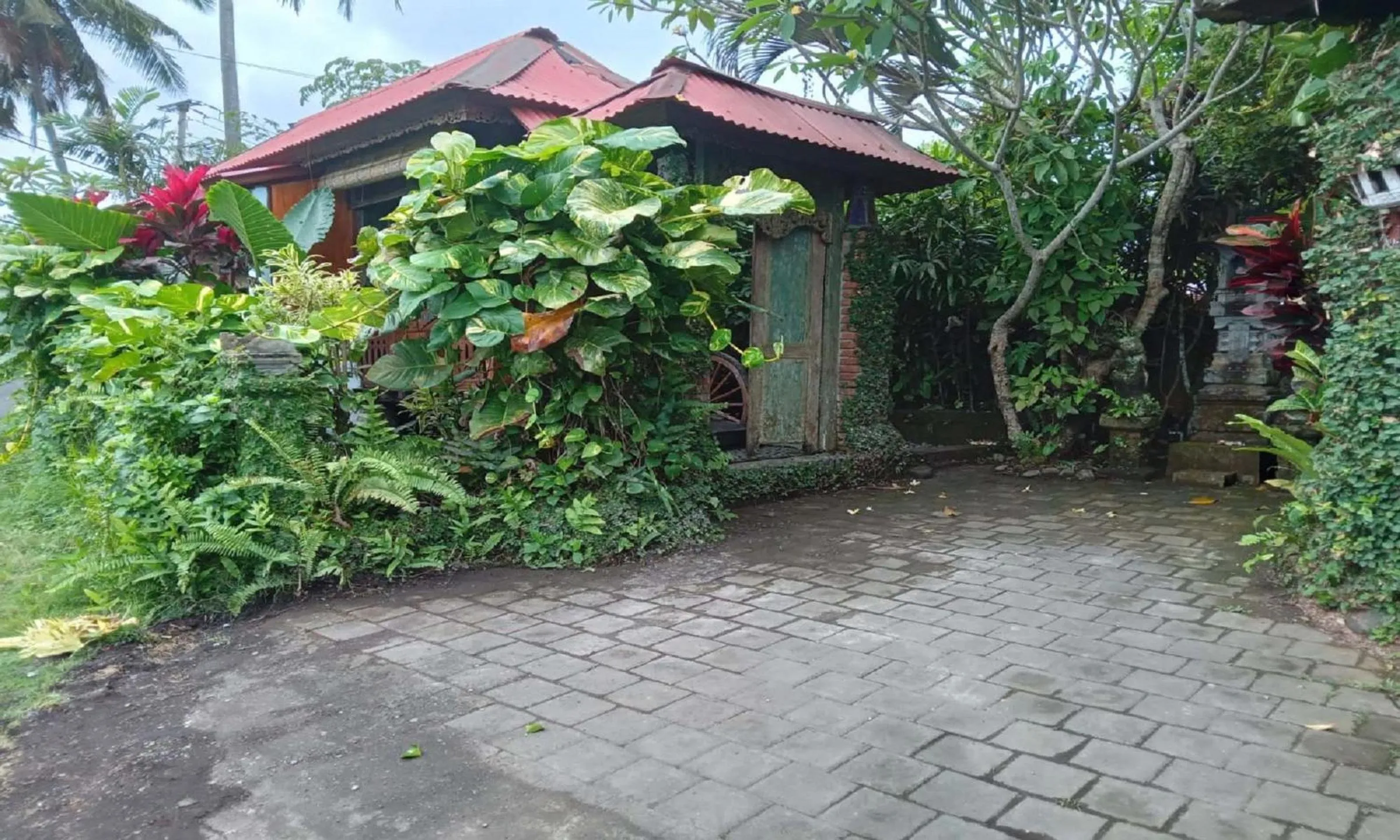 Property building in Pondok Pisces Bungalows Balian Beach