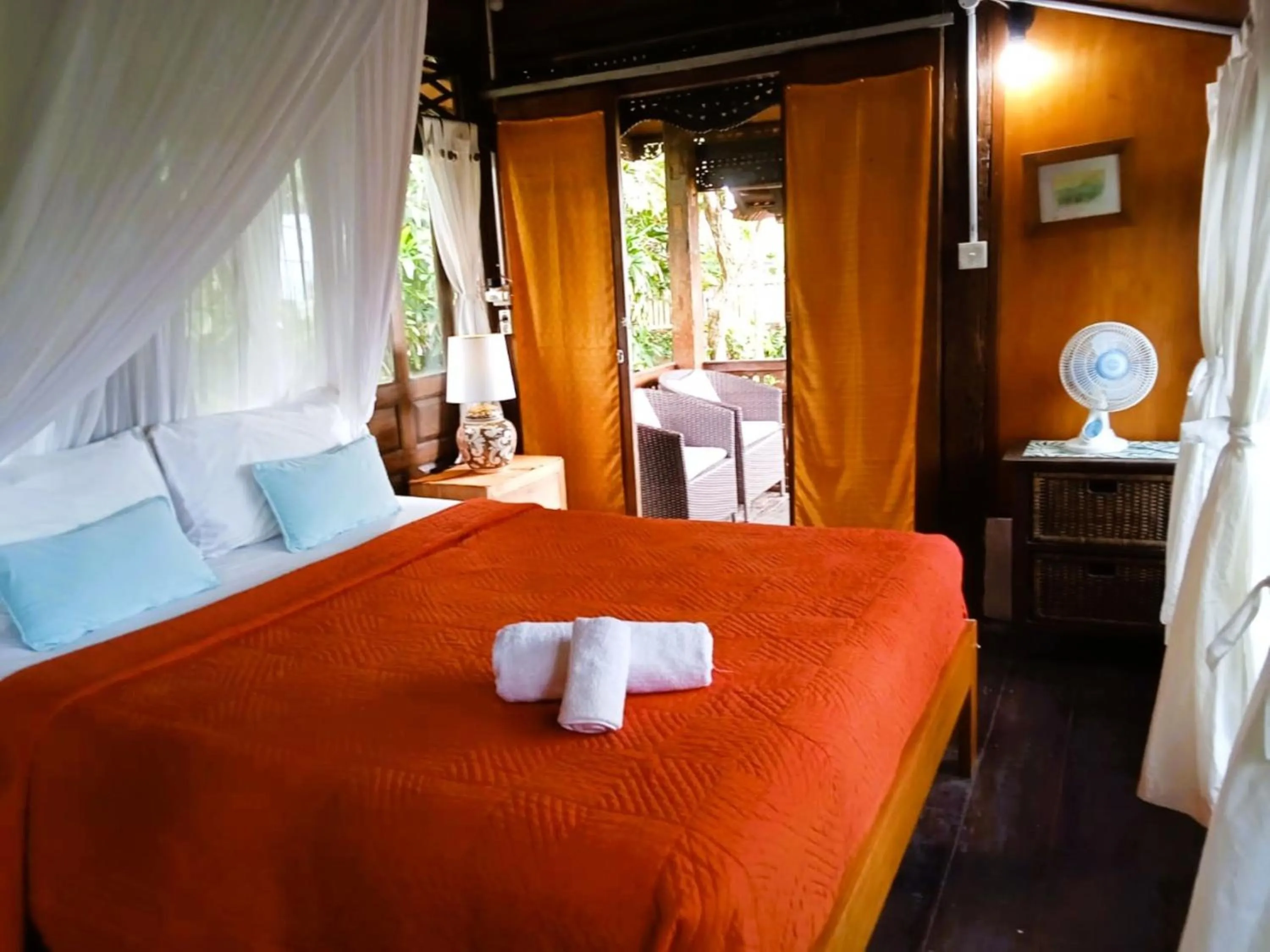 Bed in Pondok Pisces Bungalows Balian Beach