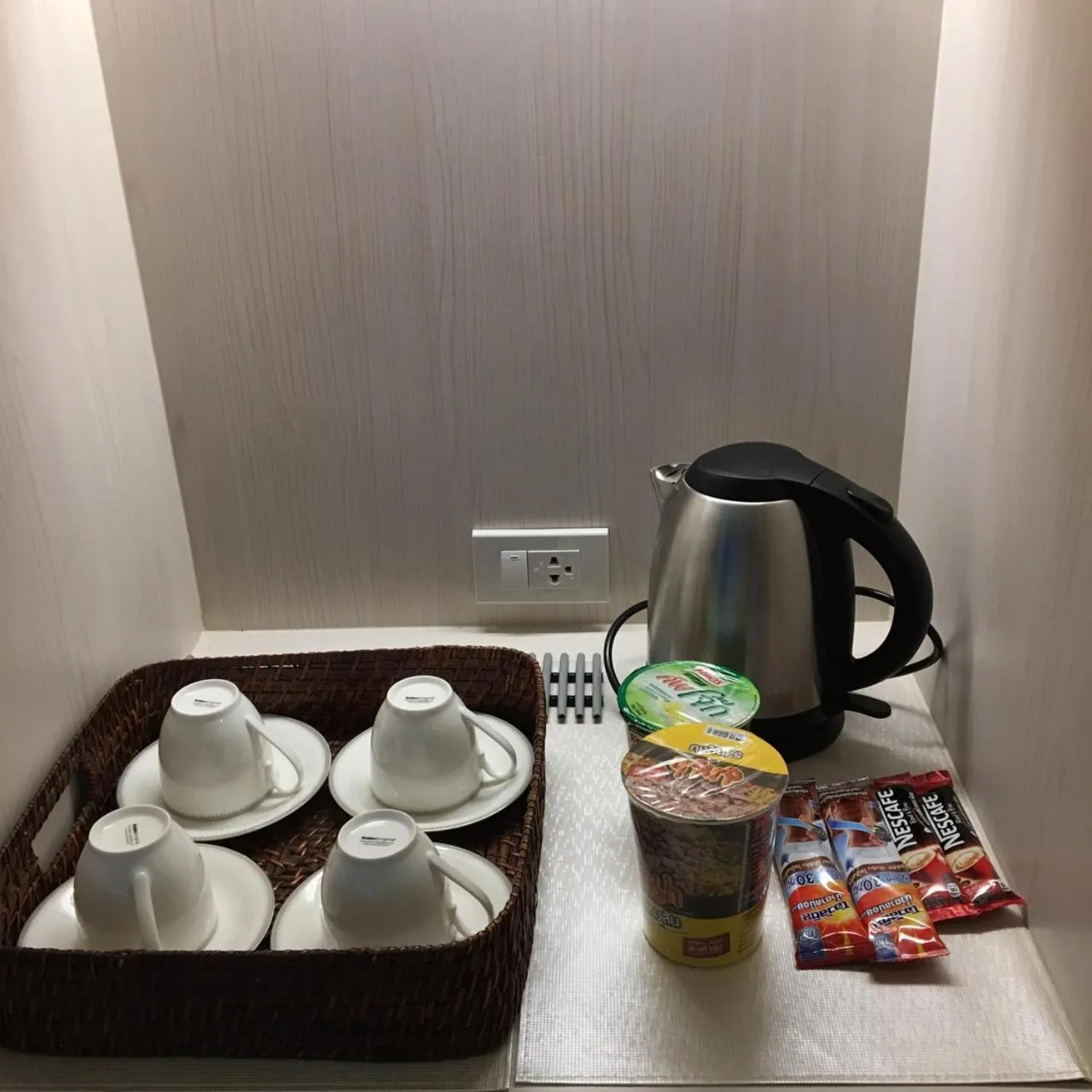 Coffee/tea facilities in La Playa Beach Front Pool Villa Cha-am,Huahin