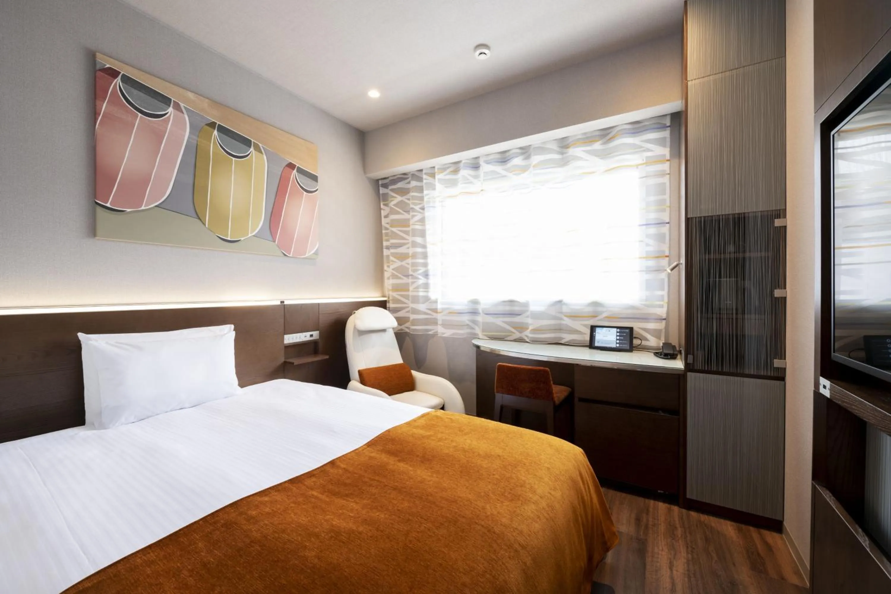 Bed in remm Tokyo Kyobashi