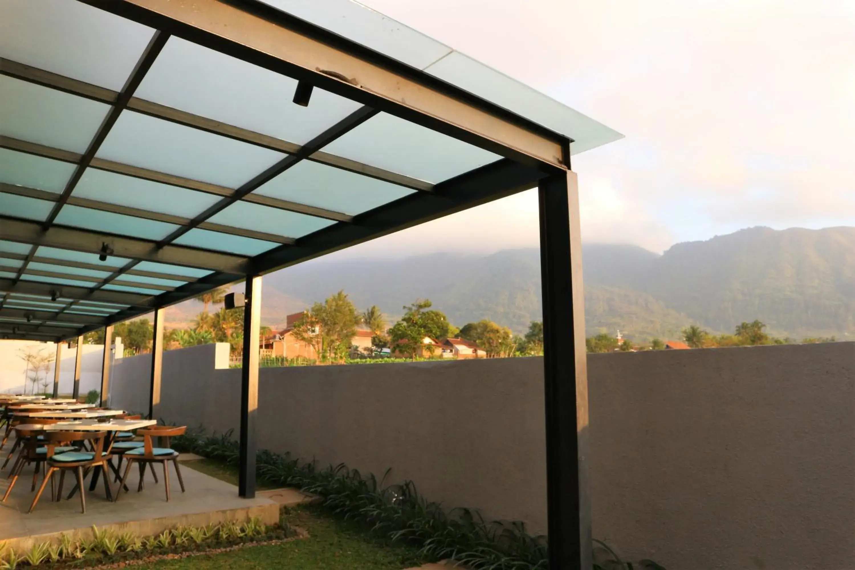 Restaurant/places to eat in Hotel Santika Premiere Garut Restaurant/places to eat in Hotel Santika Premiere Garut