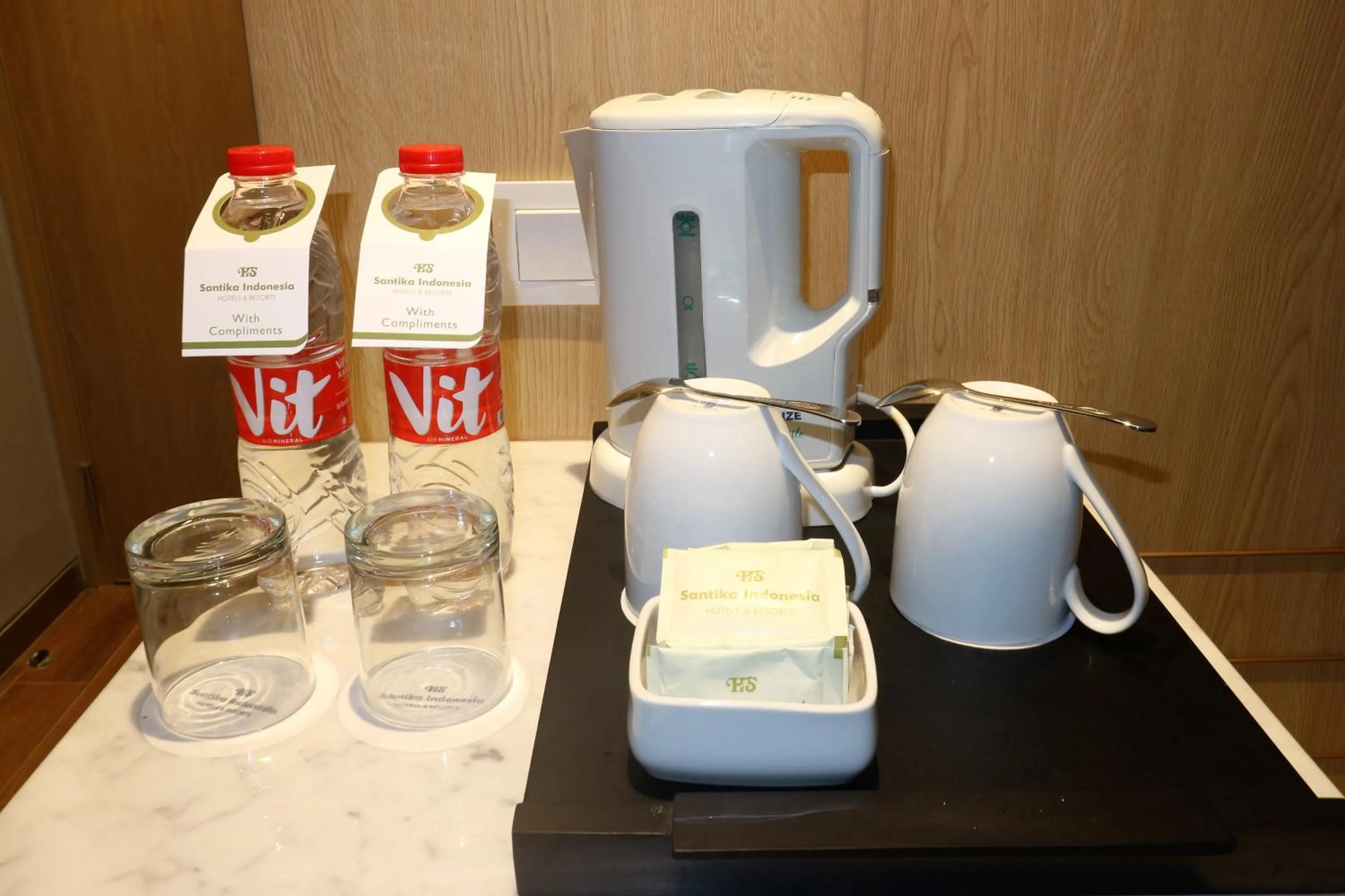Coffee/tea facilities in Hotel Santika Premiere Garut