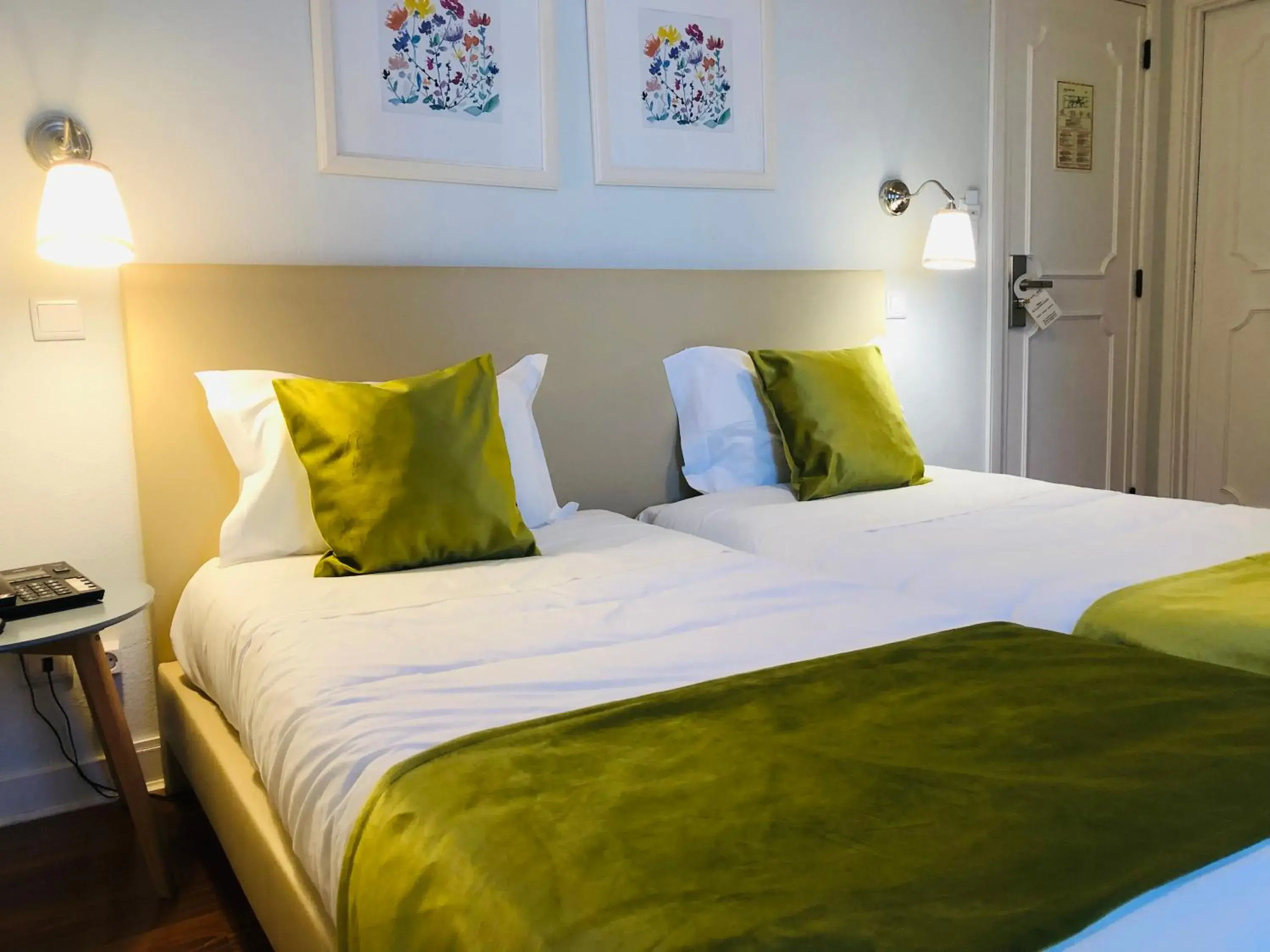 Twin Room in Hotel Jardim Viana do Castelo Twin Room in Hotel Jardim Viana do Castelo