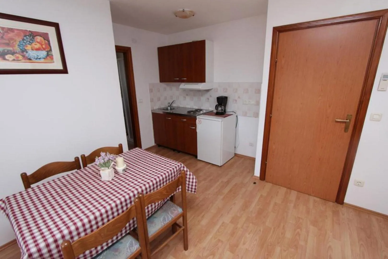 Dining area in Apartments Ulika