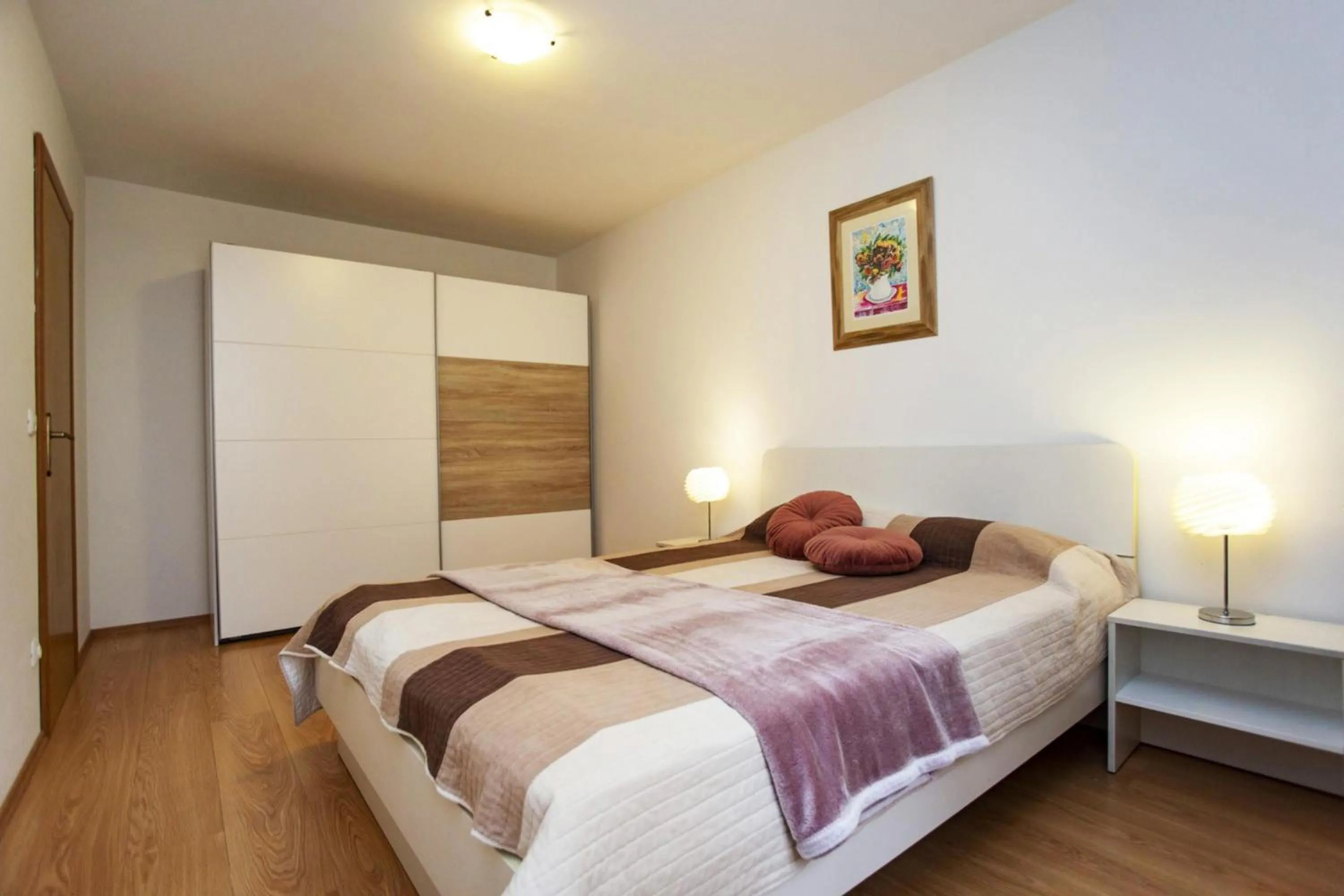 Bedroom, Bed in Apartments Ulika