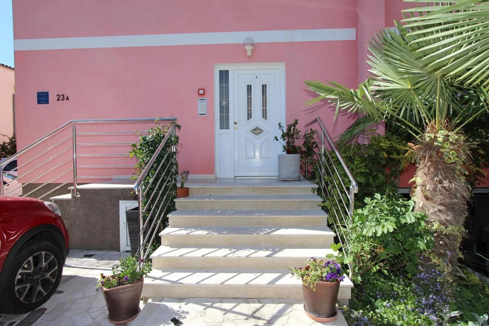 Property building in Apartments Ulika