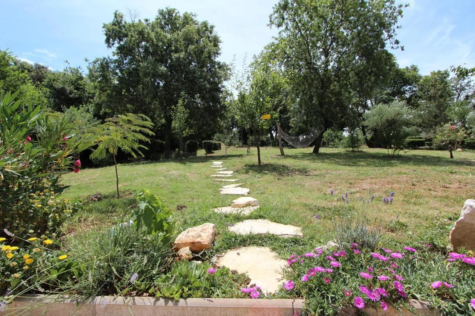 Property building in Apartments Ulika