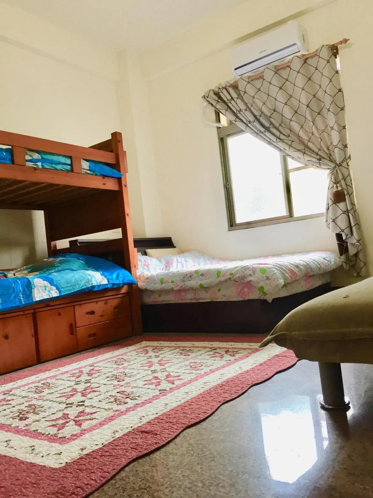 Quadruple Room in Dongguang Zhixing Homestay Quadruple Room in Dongguang Zhixing Homestay
