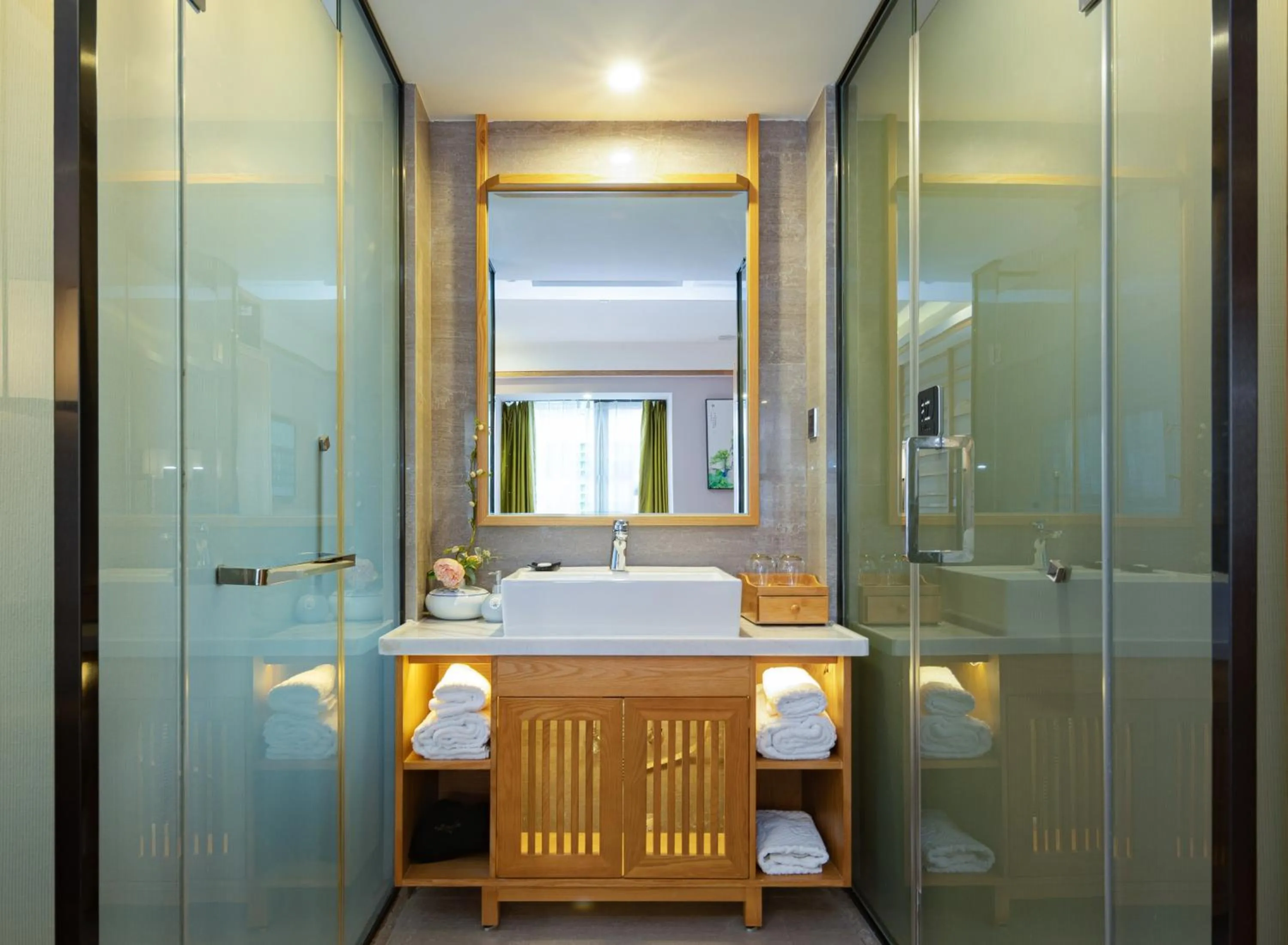 Shower in Xiangxi Love Yangyun Hotel